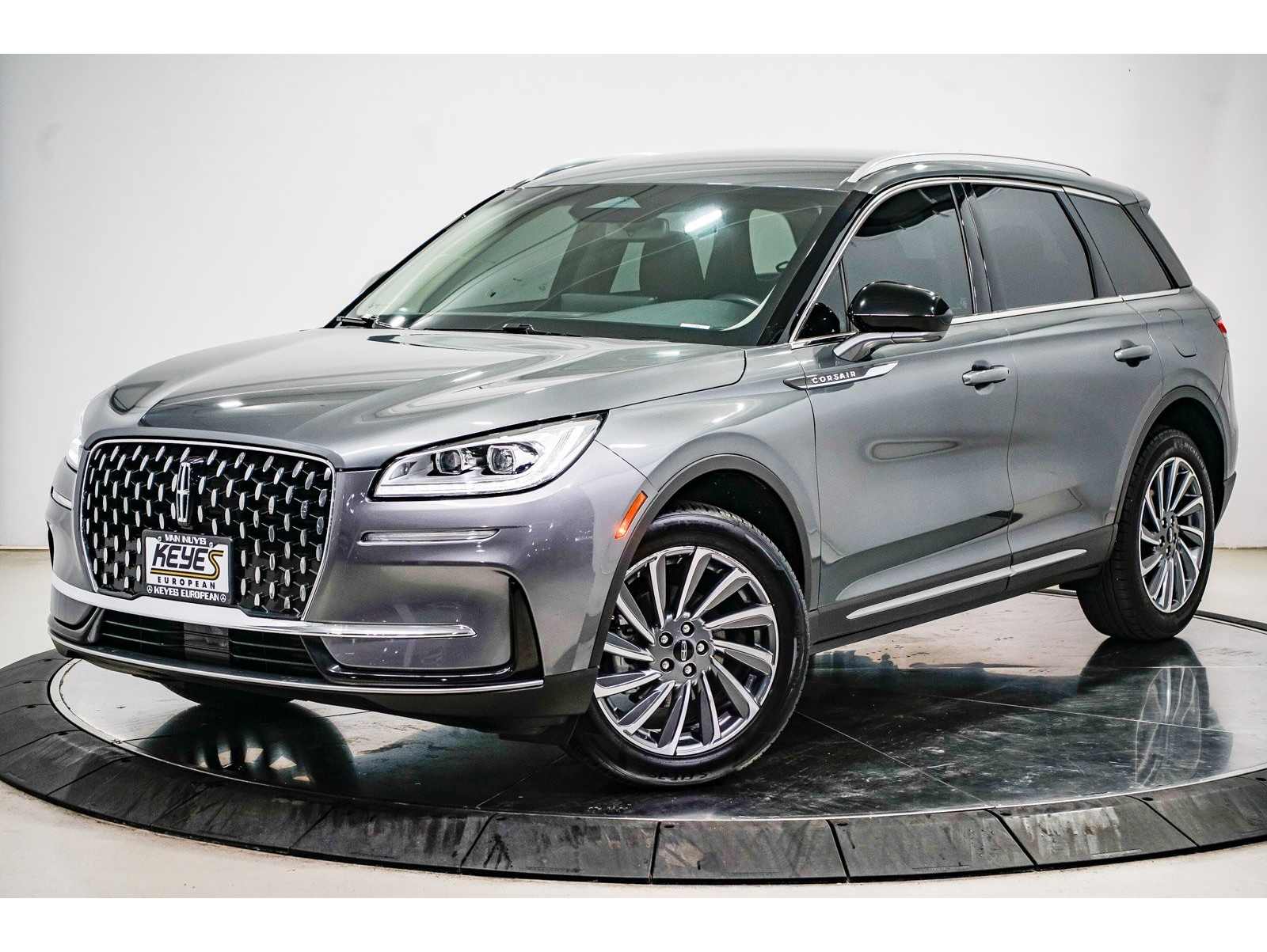 2023 Lincoln Corsair Reserve's photo