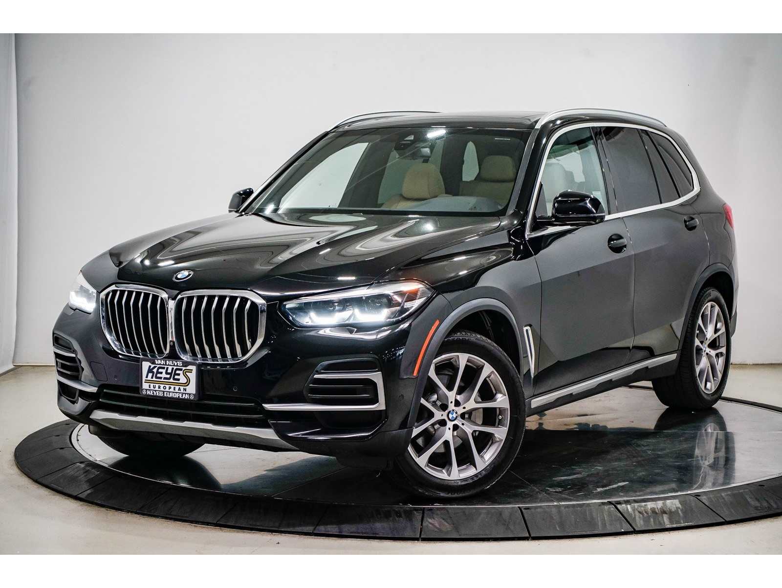 2022 BMW X5 40i's photo