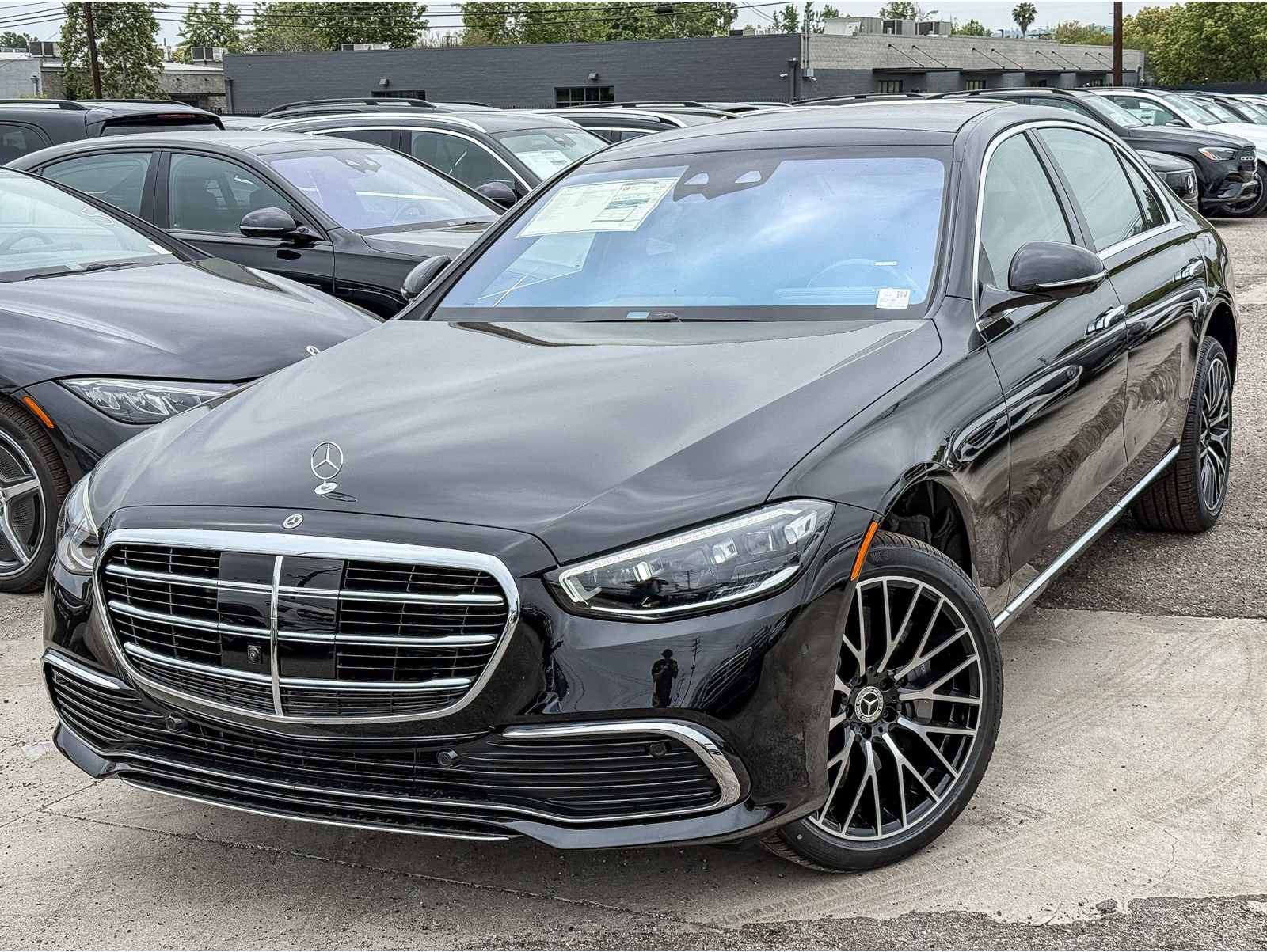 2025 Mercedes-Benz S-Class S 580's photo