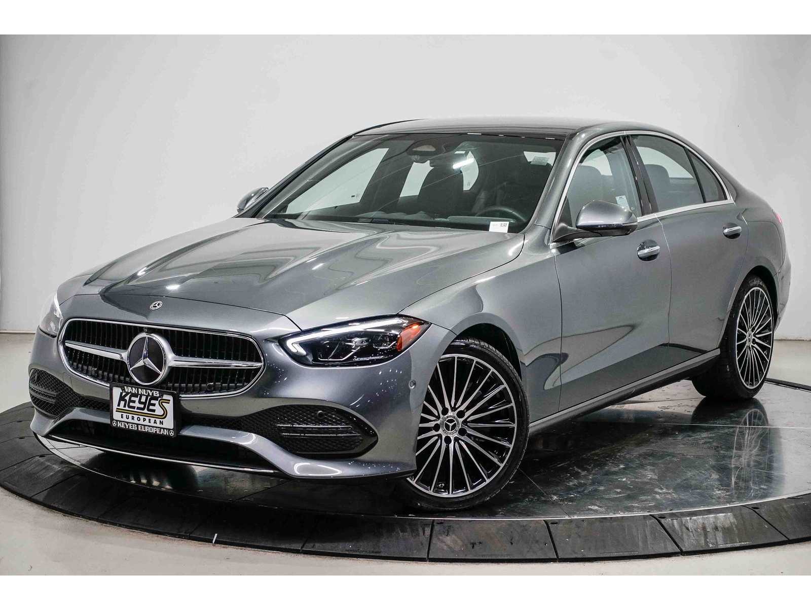 2025 Mercedes-Benz C-Class Sedan C 300's photo