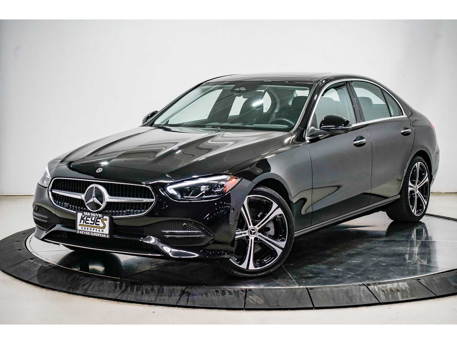 2025 Mercedes-Benz C-Class Sedan C 300's photo