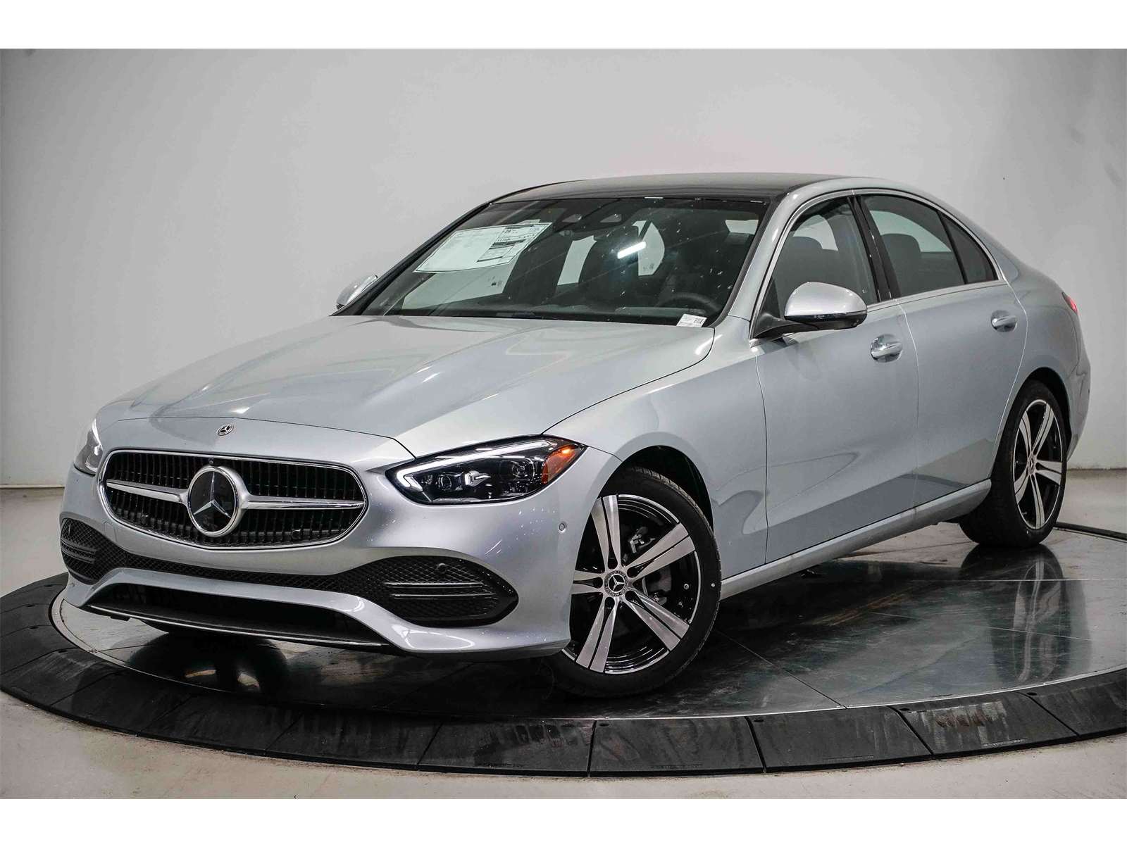 2025 Mercedes-Benz C-Class Sedan C 300's photo