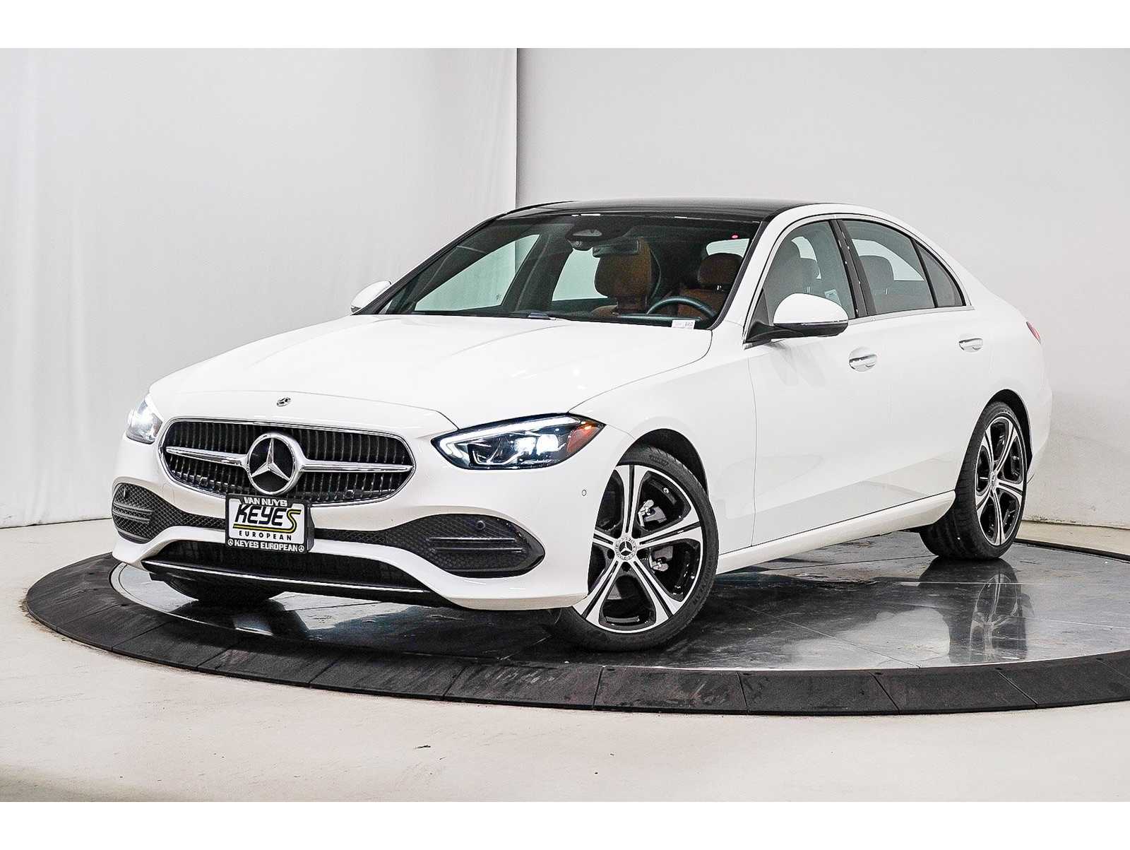 2025 Mercedes-Benz C-Class Sedan C 300's photo