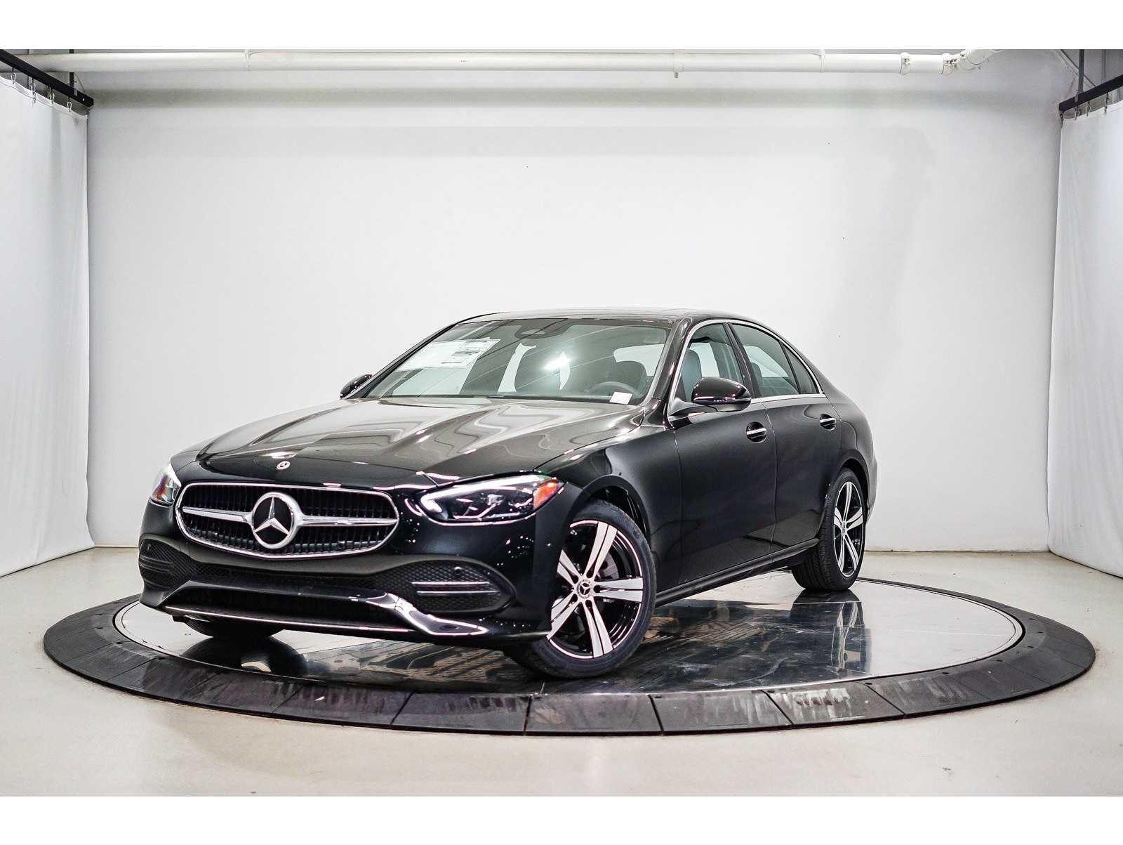 2025 Mercedes-Benz C-Class Sedan C 300's photo