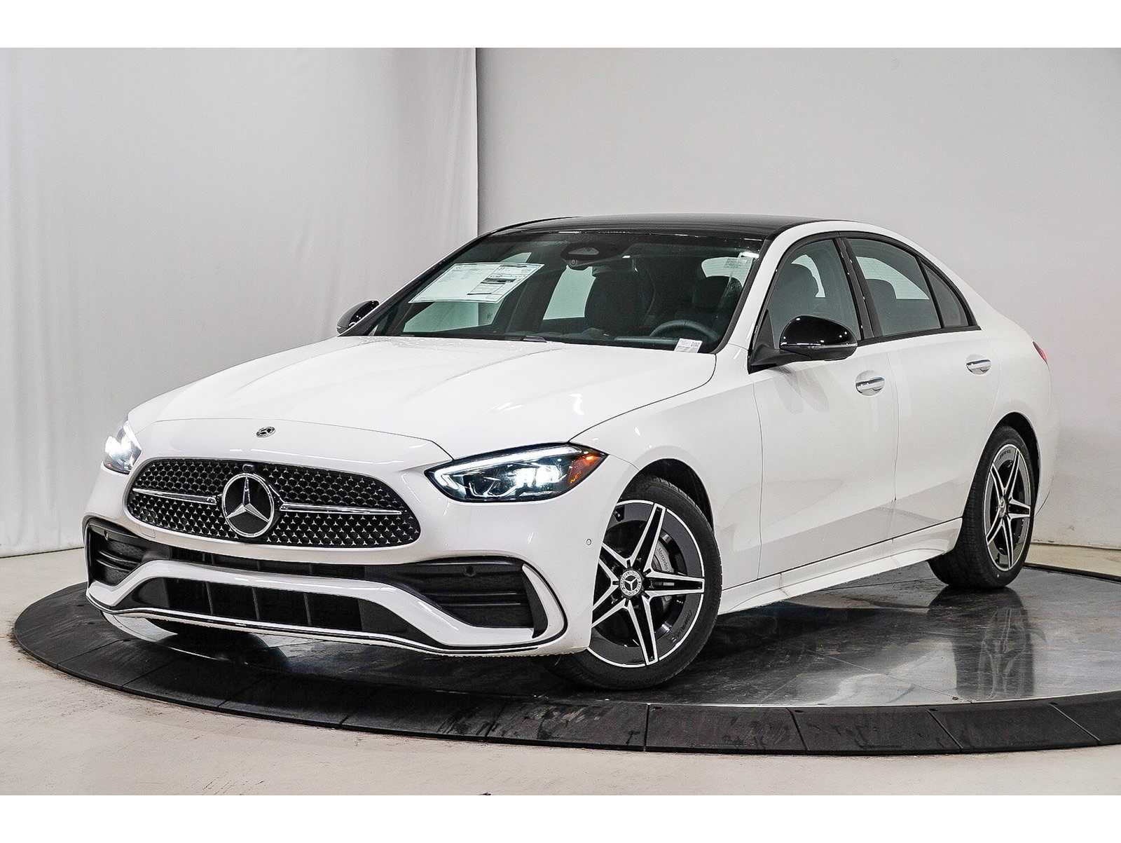 2025 Mercedes-Benz C-Class Sedan C 300's photo