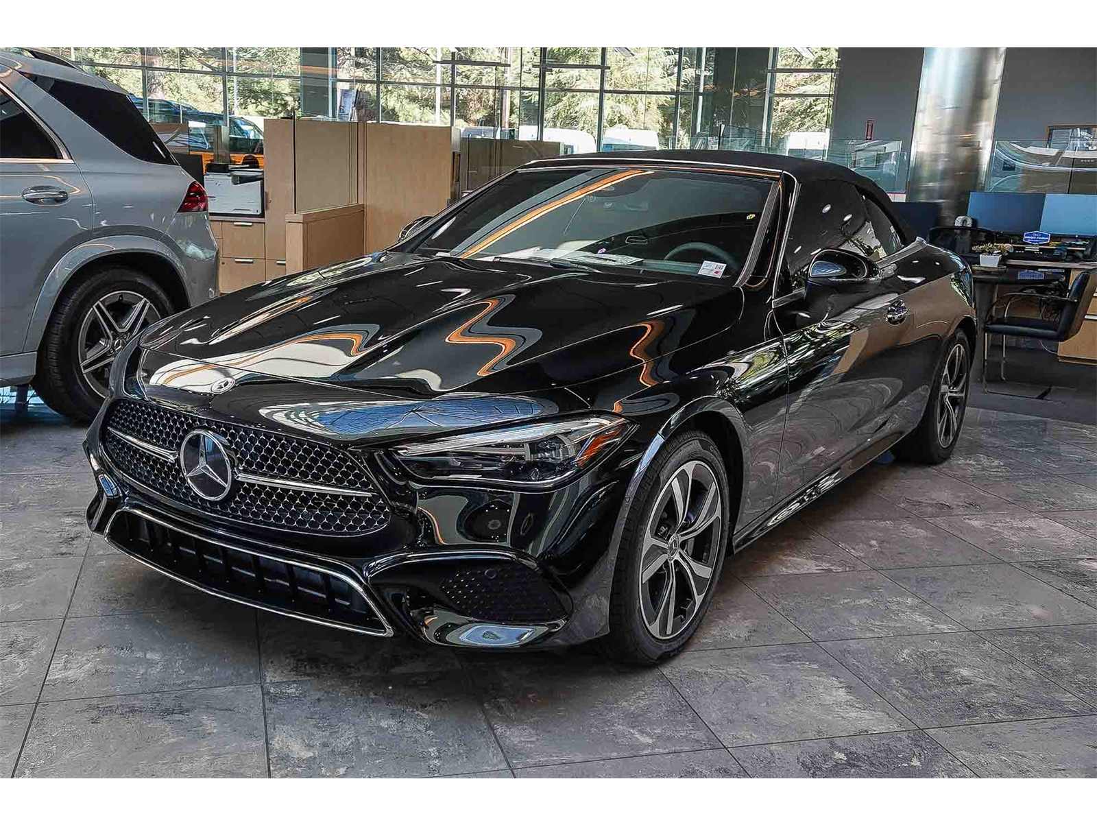 2025 Mercedes-Benz CLE CLE 300's photo