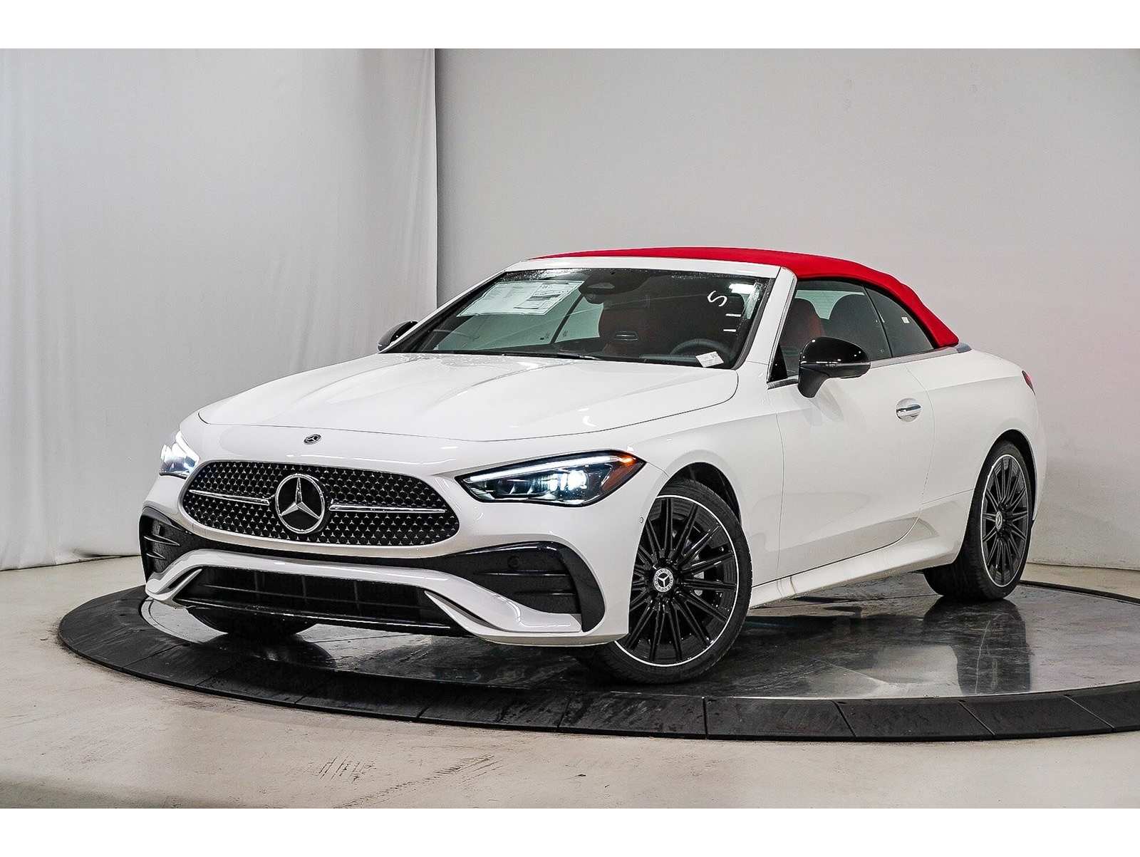 2026 Mercedes-Benz CLE CLE 300's photo