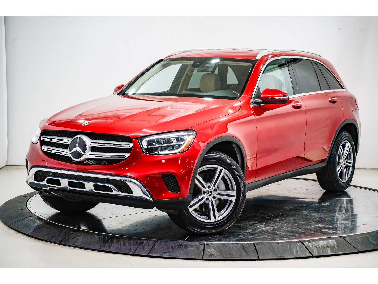2021 Mercedes-Benz GLC GLC300's photo
