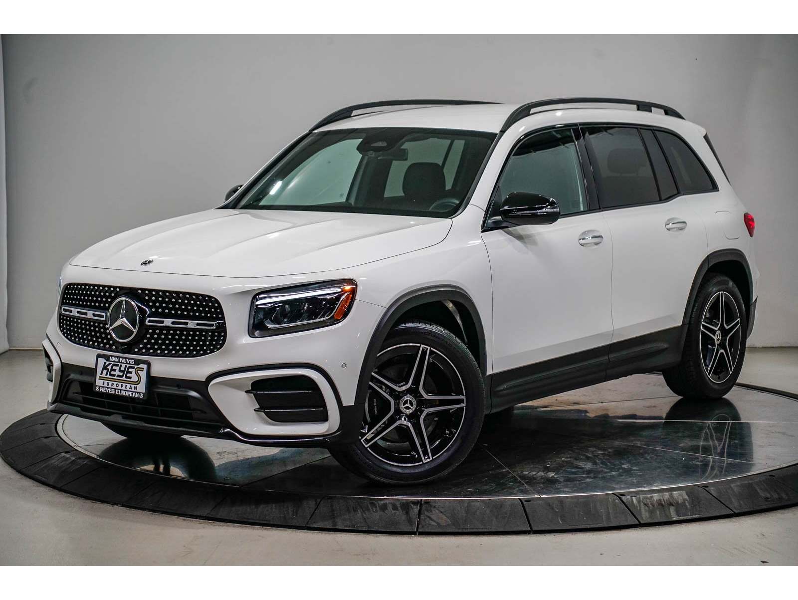 2025 Mercedes-Benz GLB Base