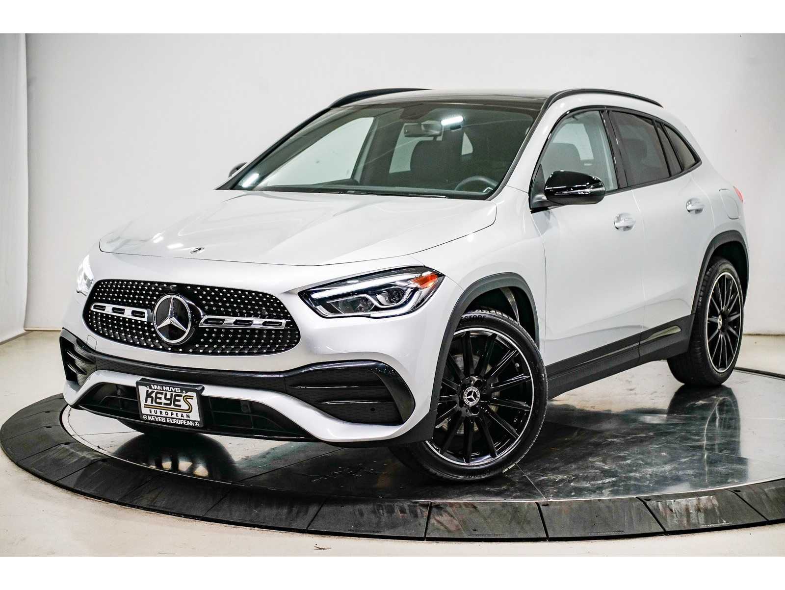 2023 Mercedes-Benz GLA Base's photo