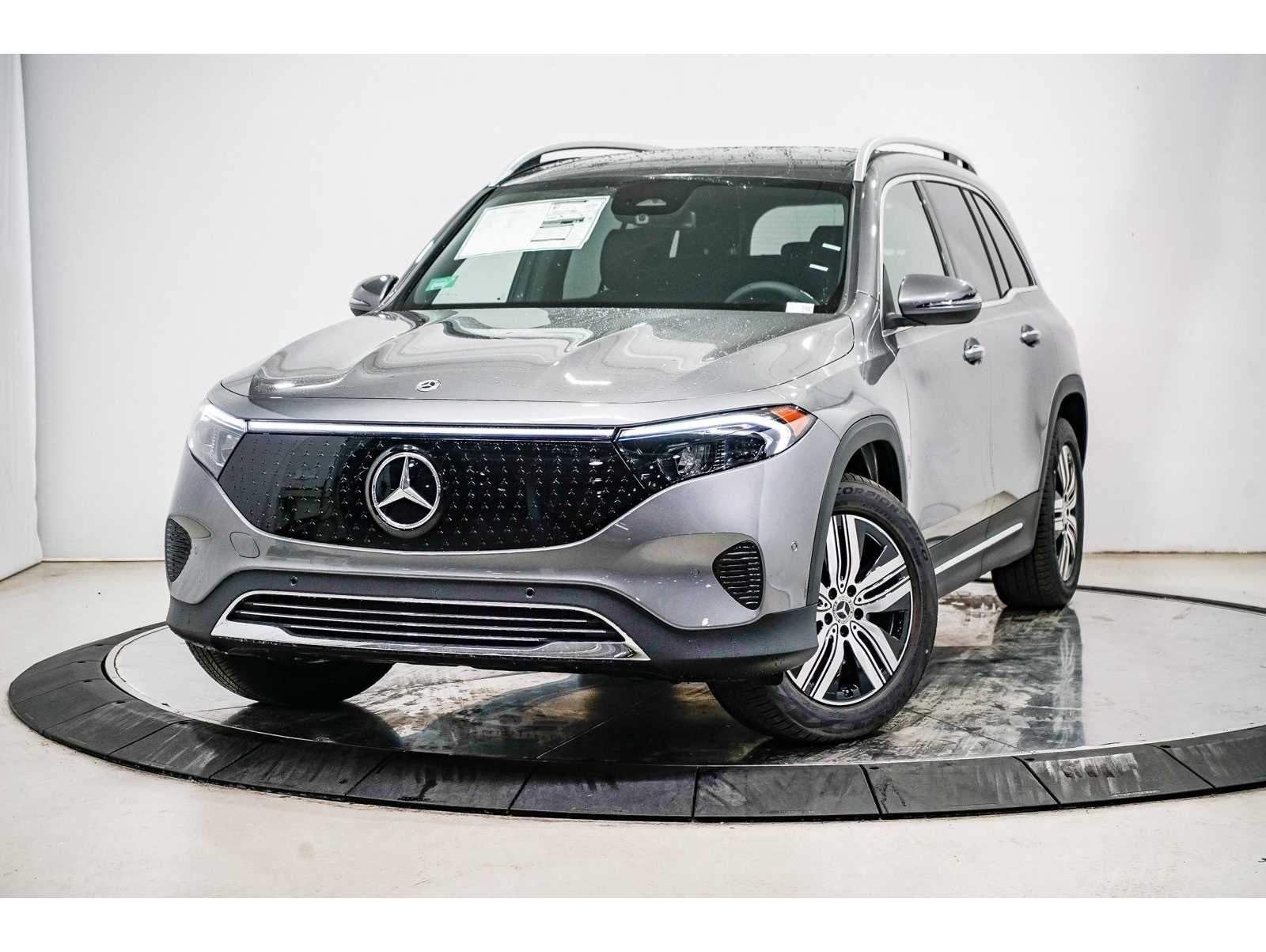 2025 Mercedes-Benz EQB Base's photo