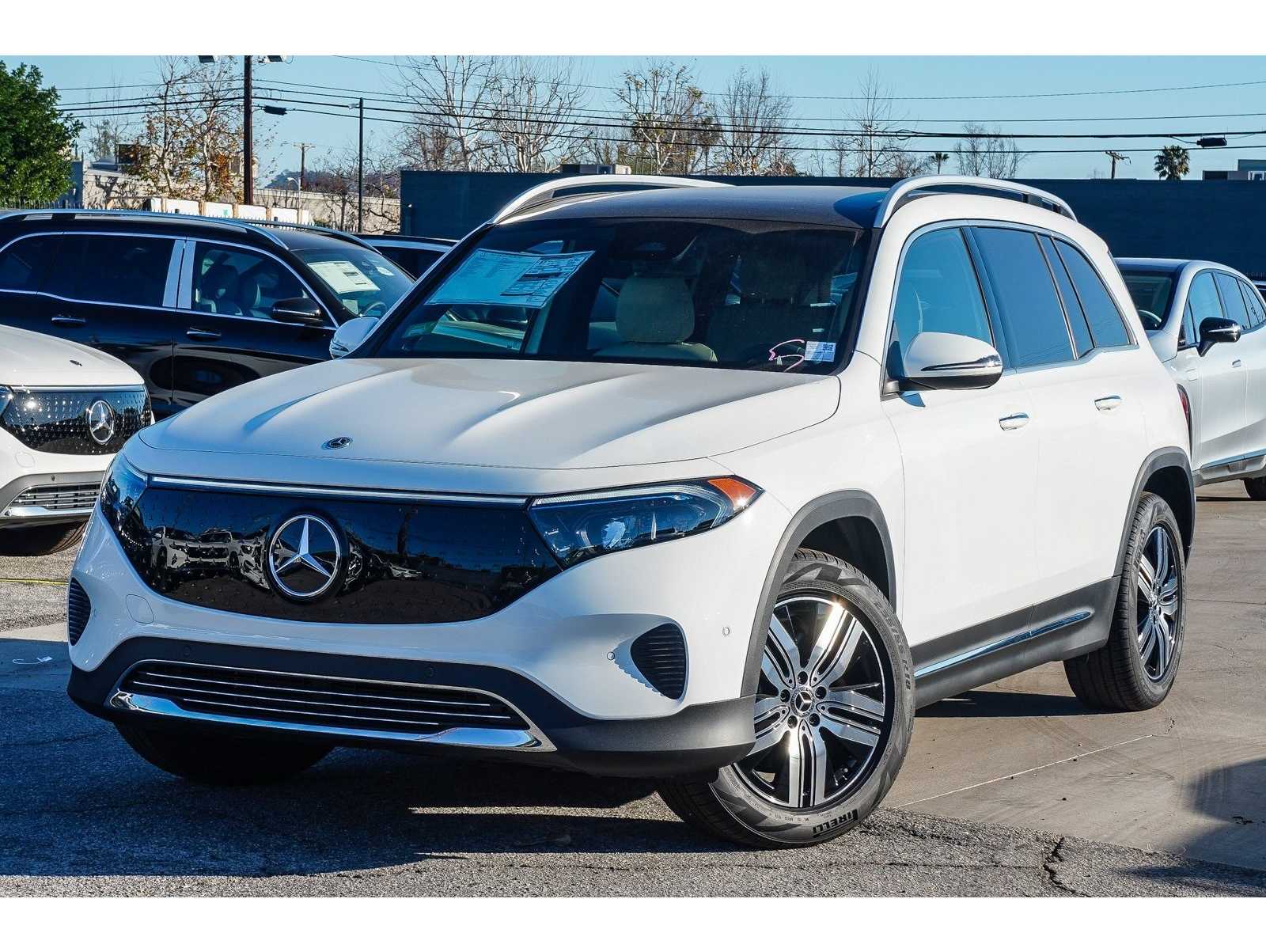 2025 Mercedes-Benz EQB Base's photo