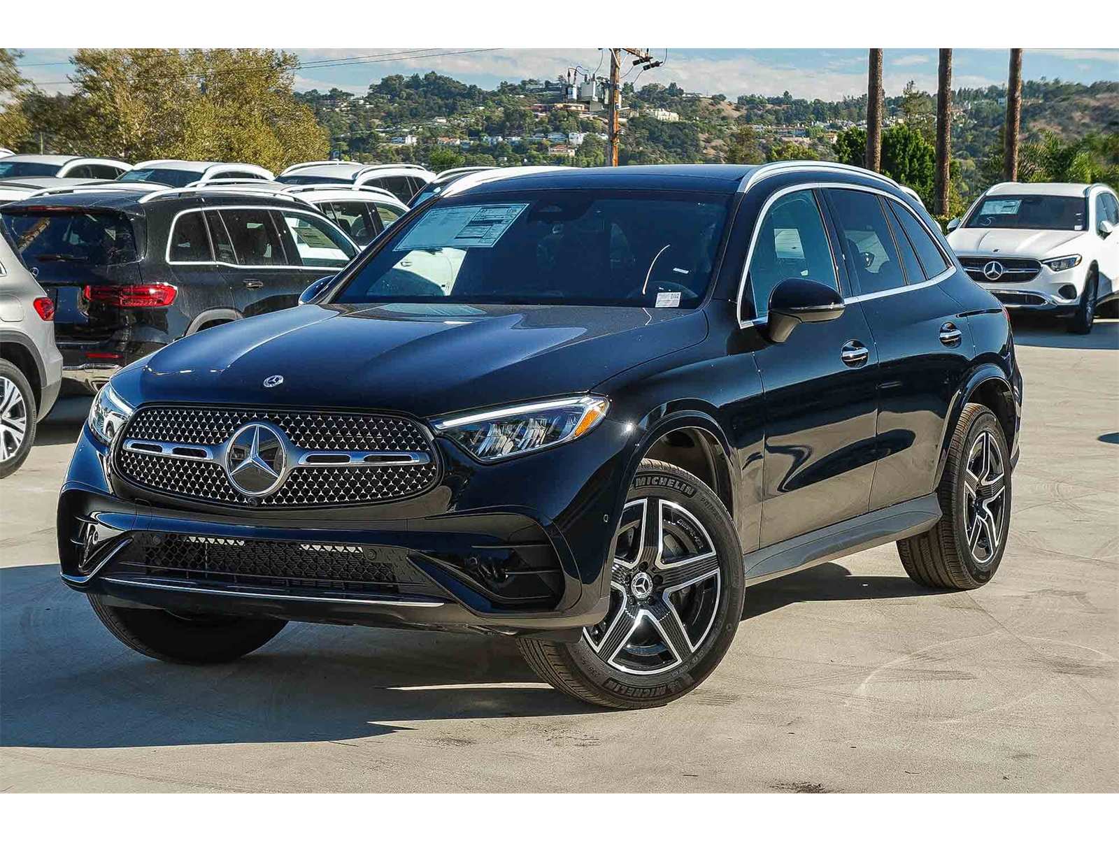 2026 Mercedes-Benz GLC Base's photo