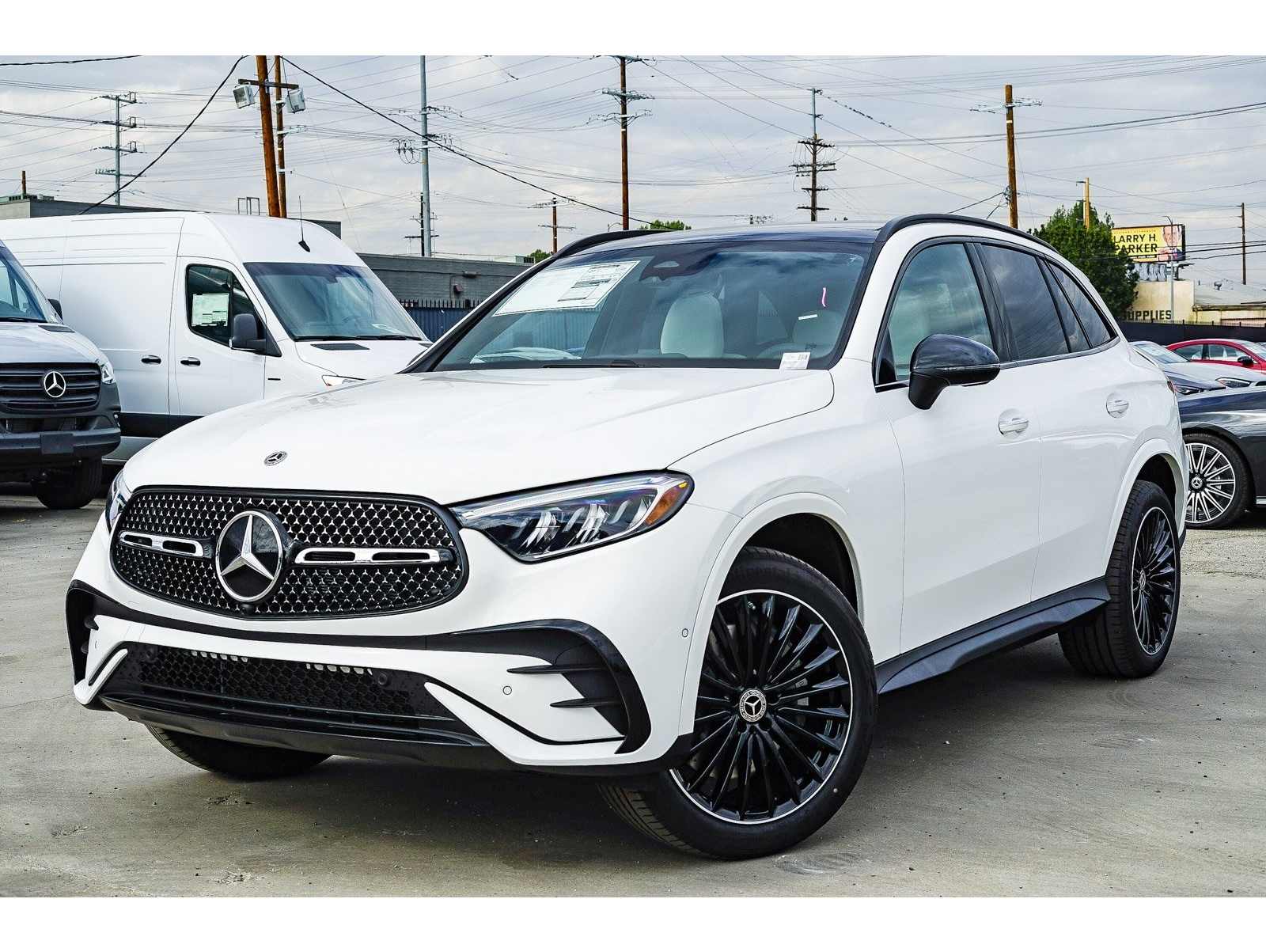 2026 Mercedes-Benz GLC Base's photo