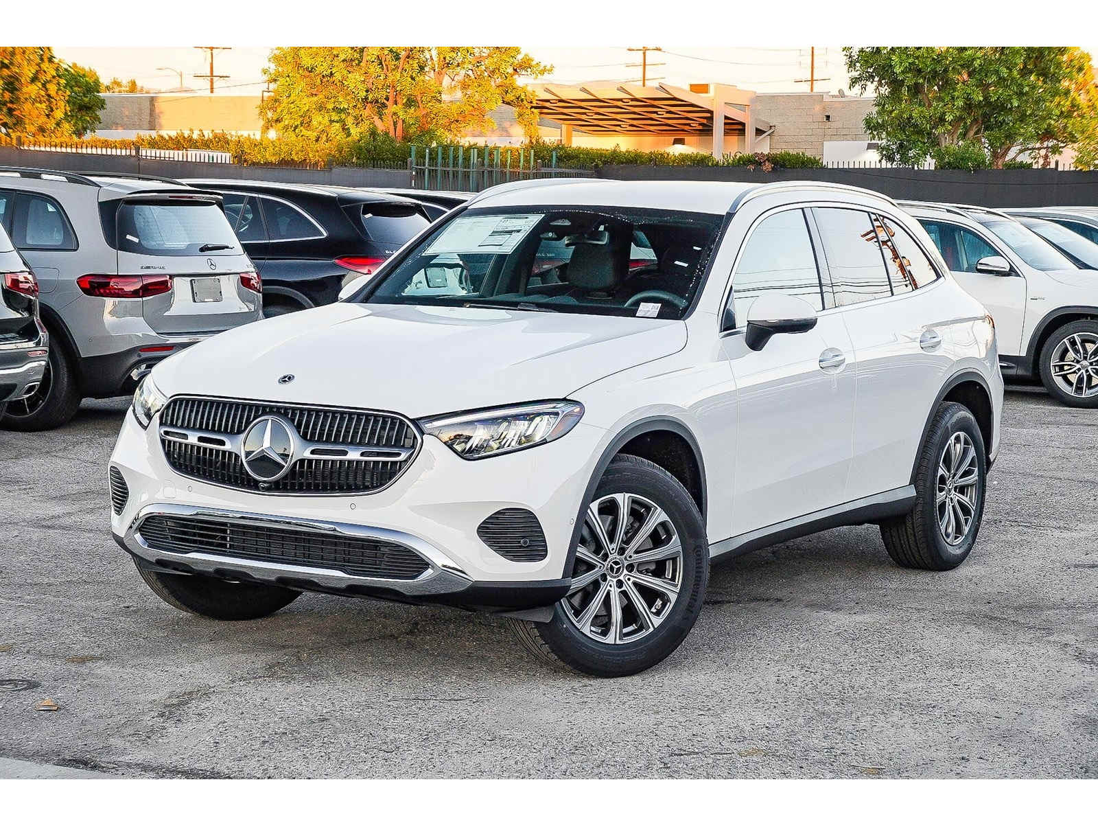 2026 Mercedes-Benz GLC Base's photo