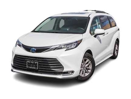 2022 Toyota Sienna XLE Hero Image