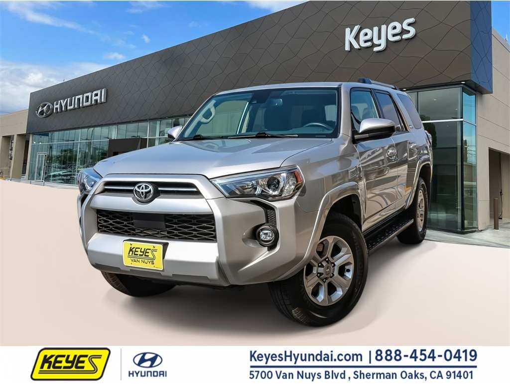 2022 Toyota 4Runner SR5's photo