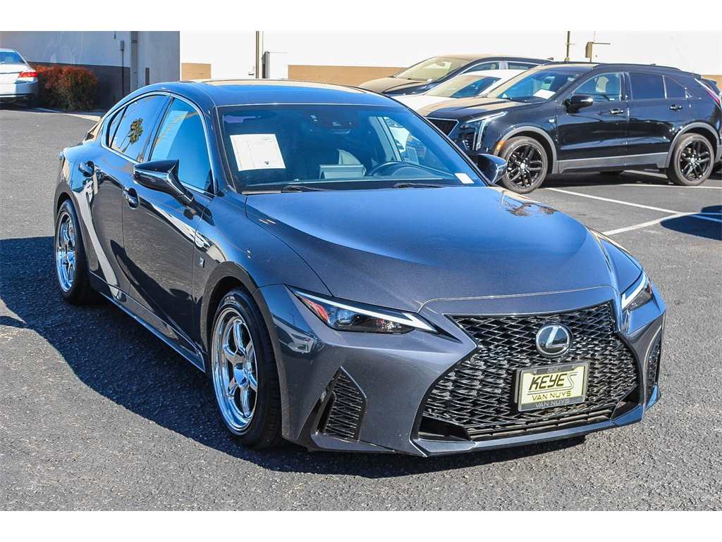 2022 Lexus IS 350 F SPORT's photo