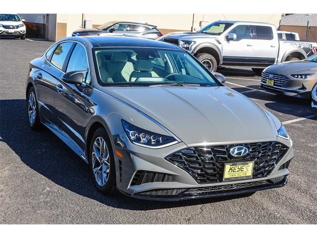 2023 Hyundai Sonata SEL's photo