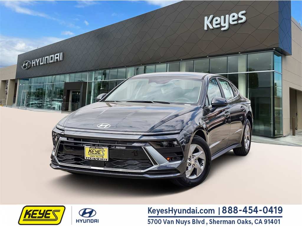 2025 Hyundai Sonata SE's photo