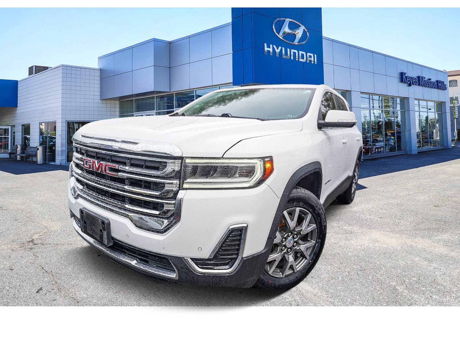 2022 GMC Acadia SLE's photo