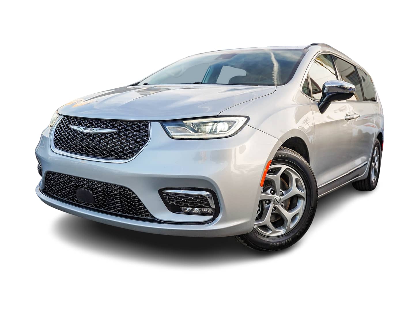 Thumbnail: 2023 Chrysler Pacifica - 1