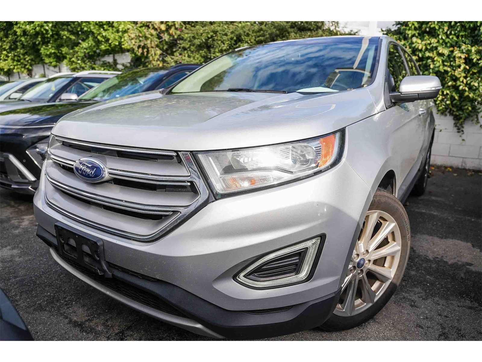 2018 Ford Edge Titanium's photo