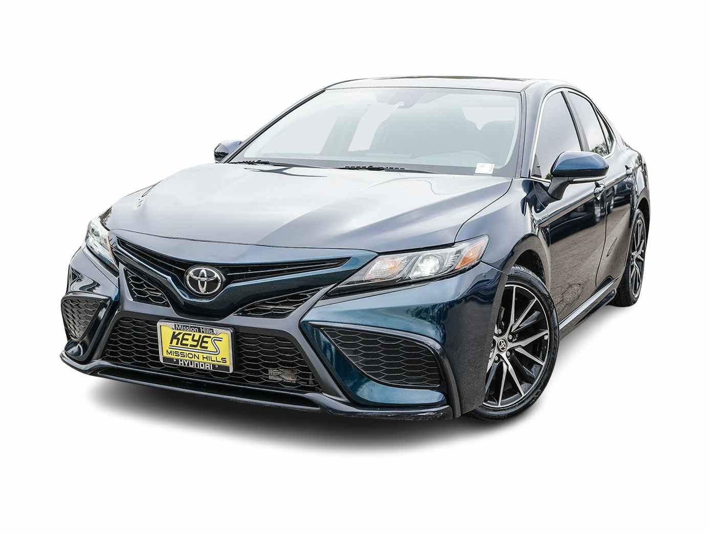 2021 Toyota Camry SE Hero Image