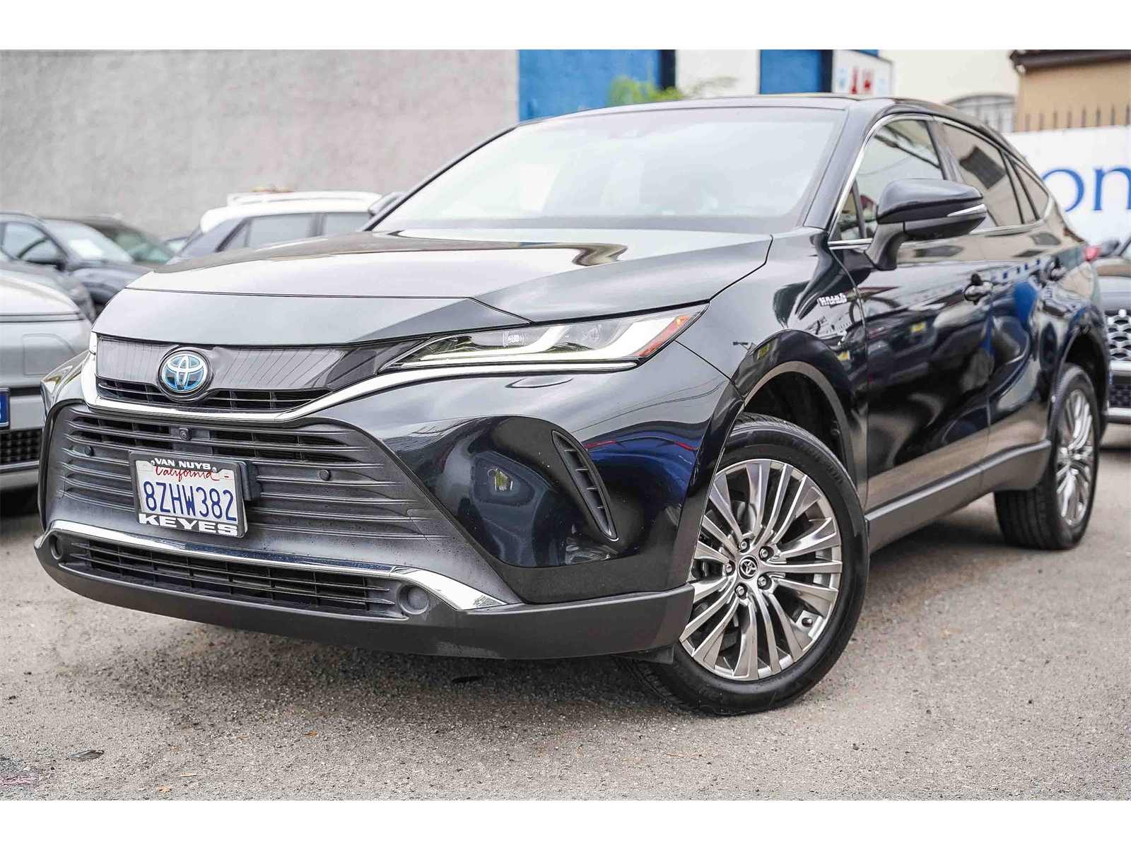2021 Toyota Venza Limited's photo