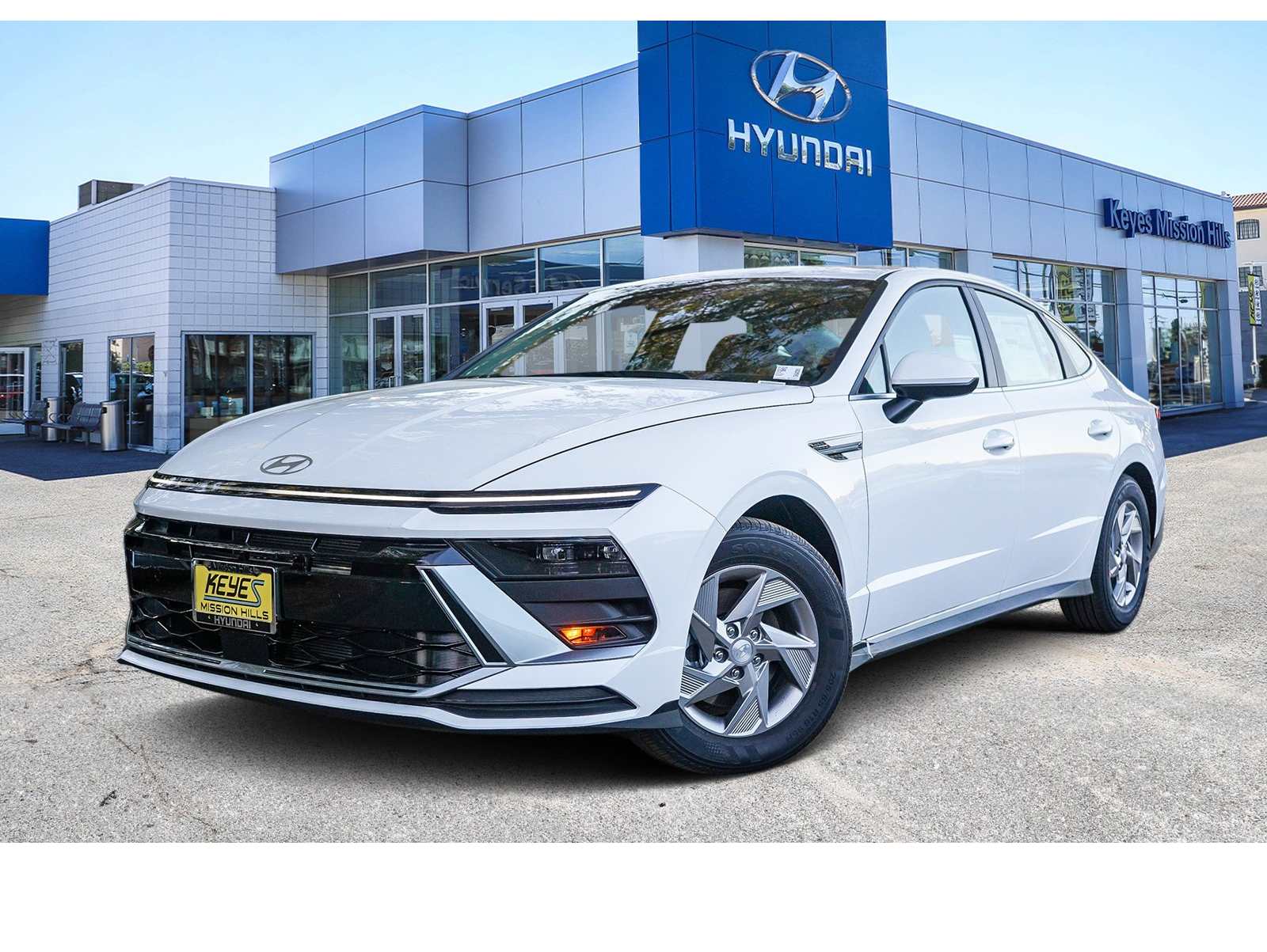 2026 Hyundai Sonata SE's photo