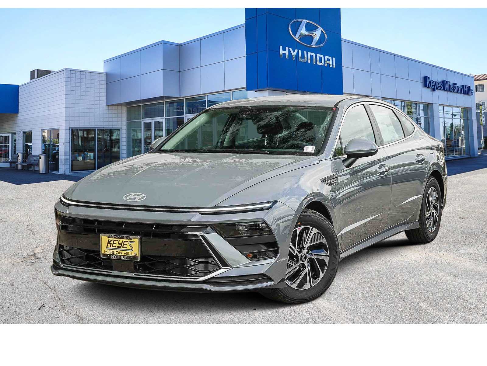 2026 Hyundai Sonata Hybrid Blue's photo