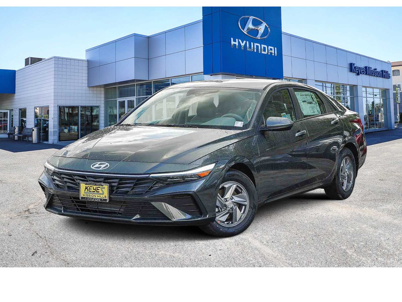 2026 Hyundai Elantra Base's photo