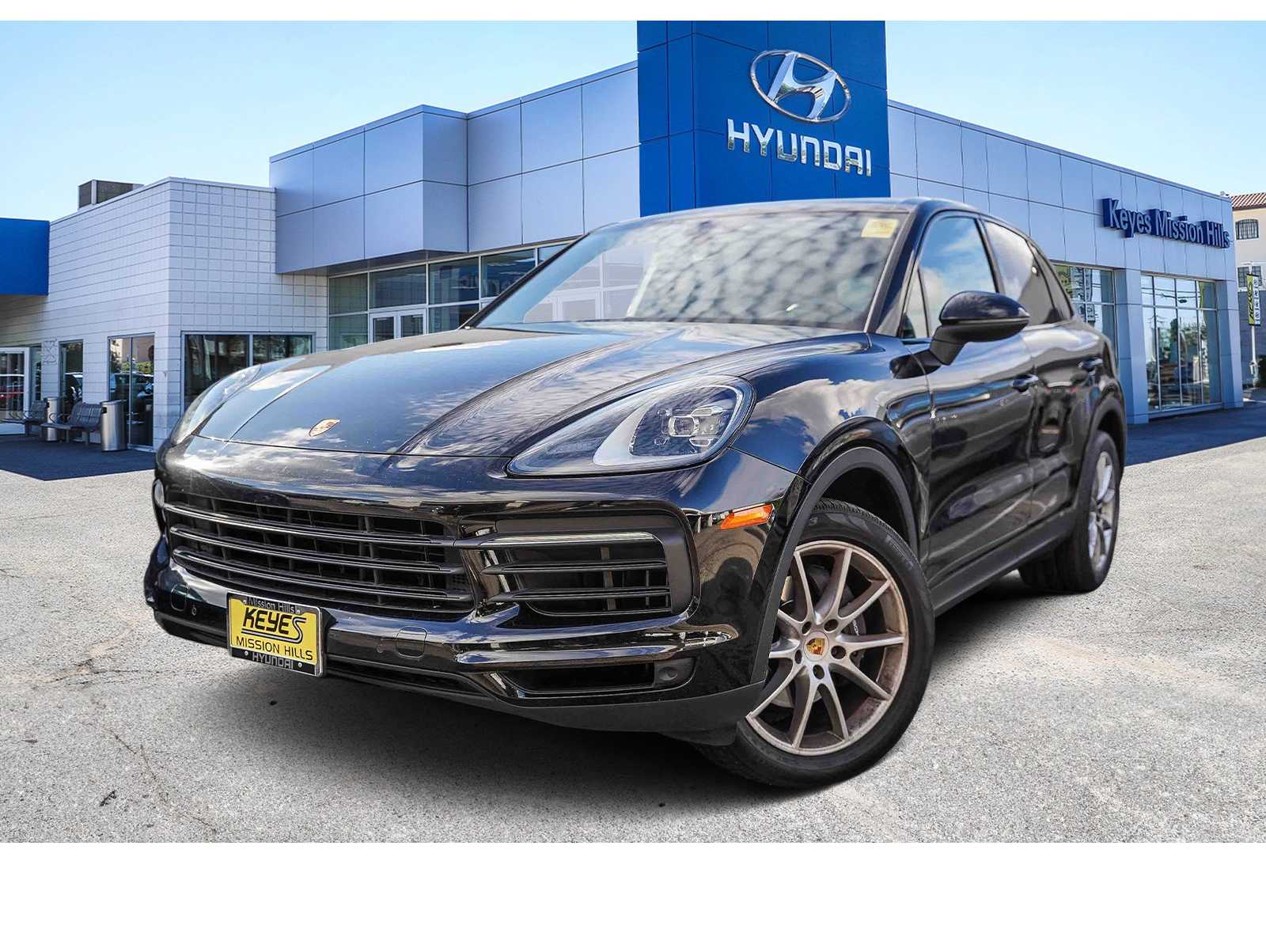 2019 Porsche Cayenne Base's photo