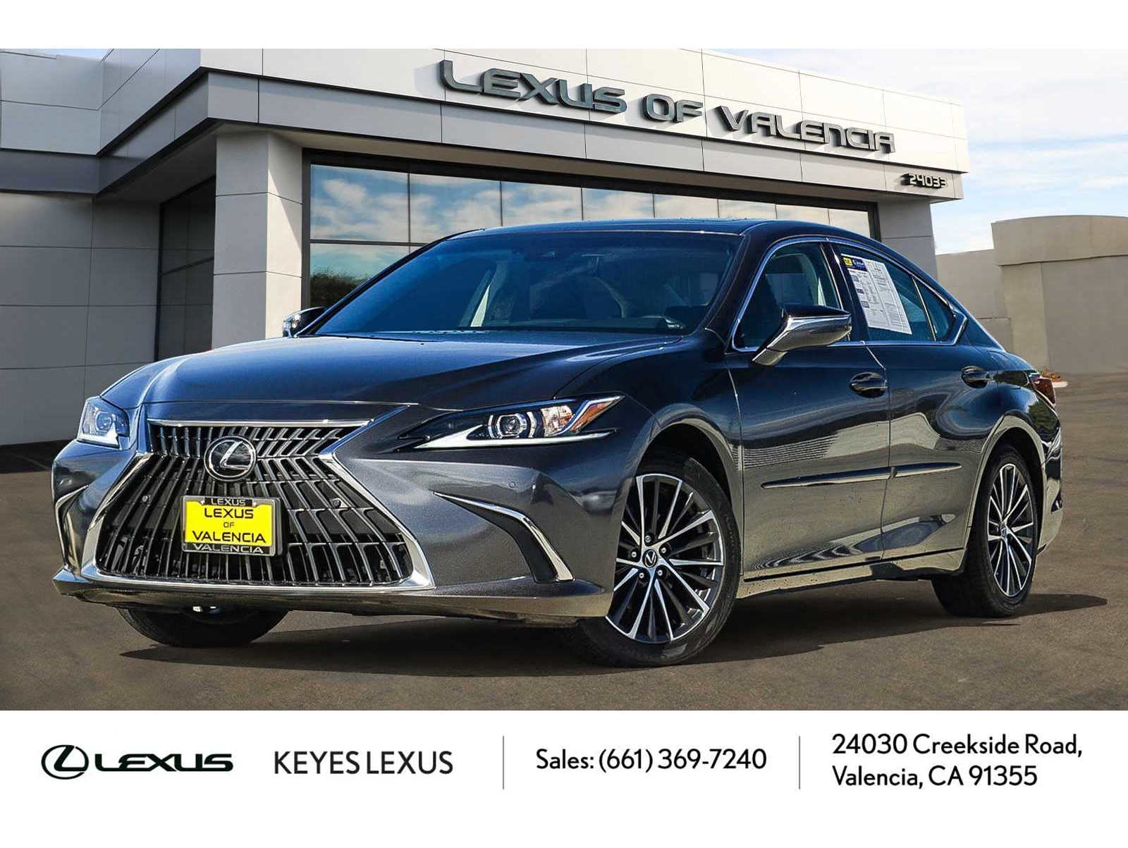 2023 Lexus ES Hybrid 300h's photo