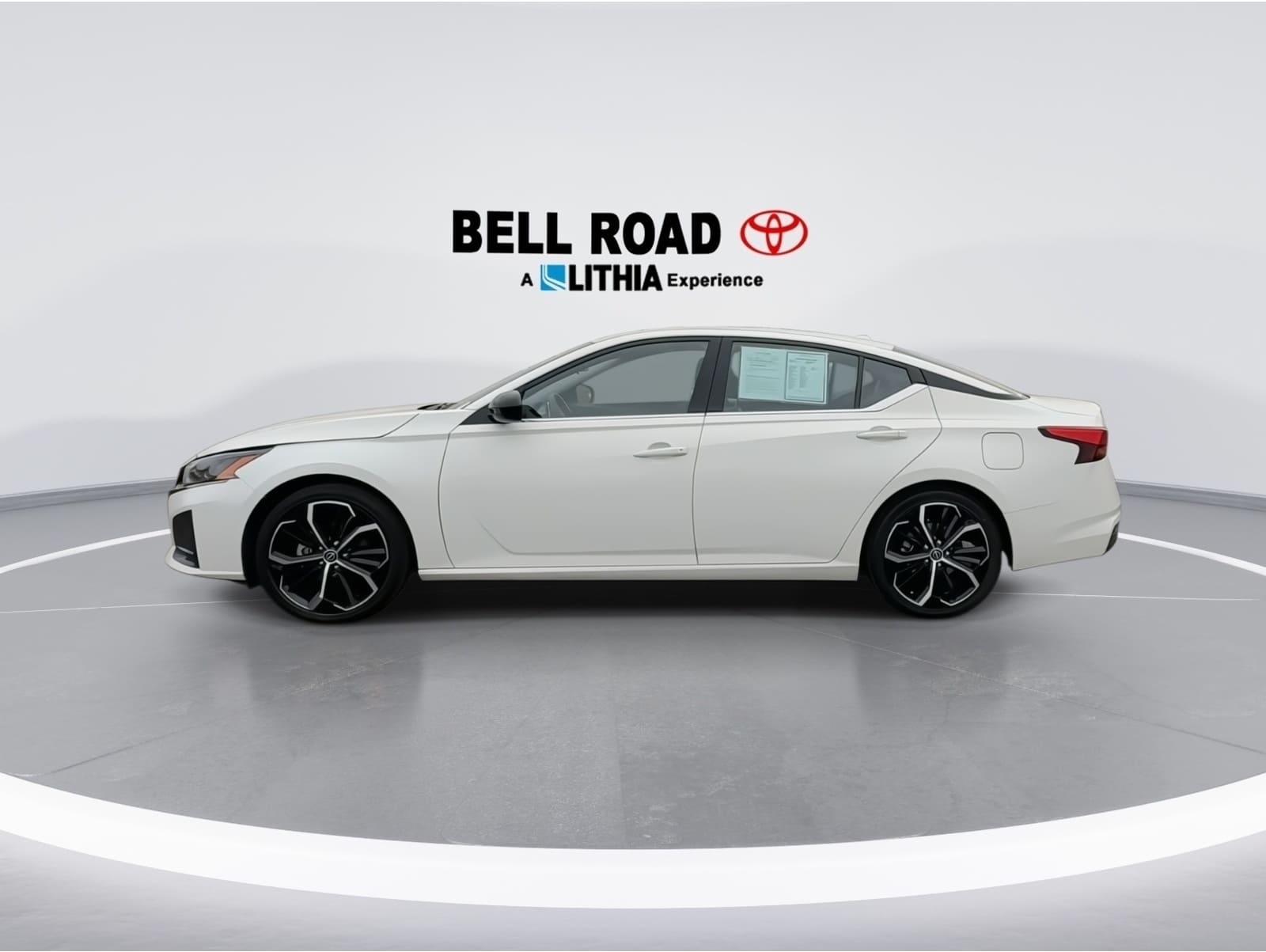 2024 Nissan Altima SR