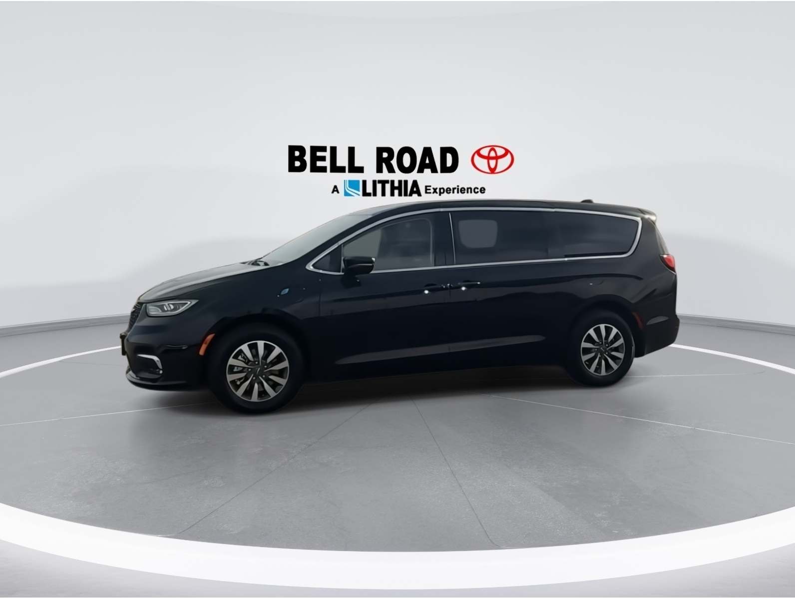 2024 Chrysler Pacifica PHEV Select