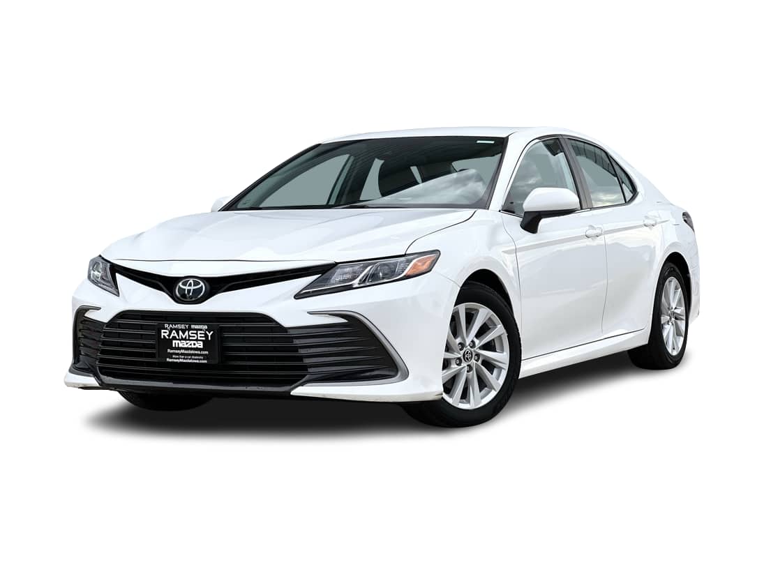 2022 Toyota Camry LE -
                  Urbandale, IA