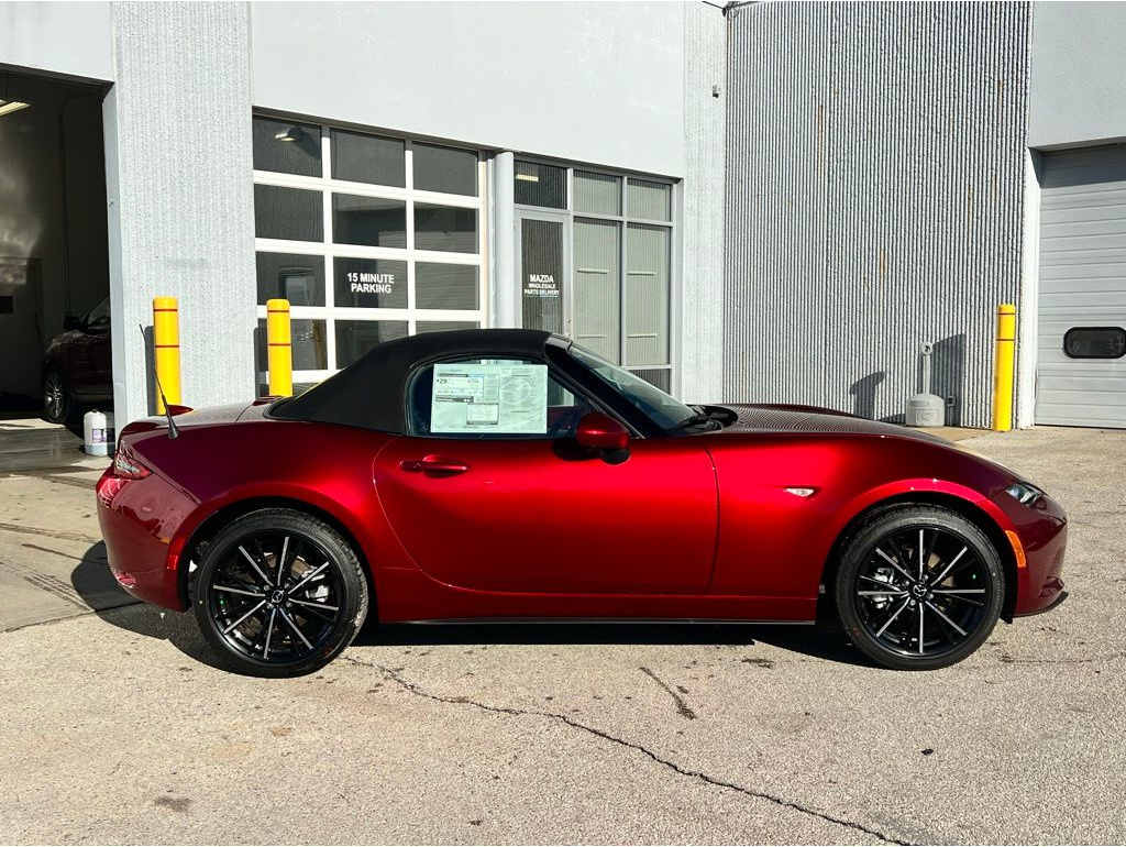 2025 Mazda MX-5 Miata Grand Touring's photo