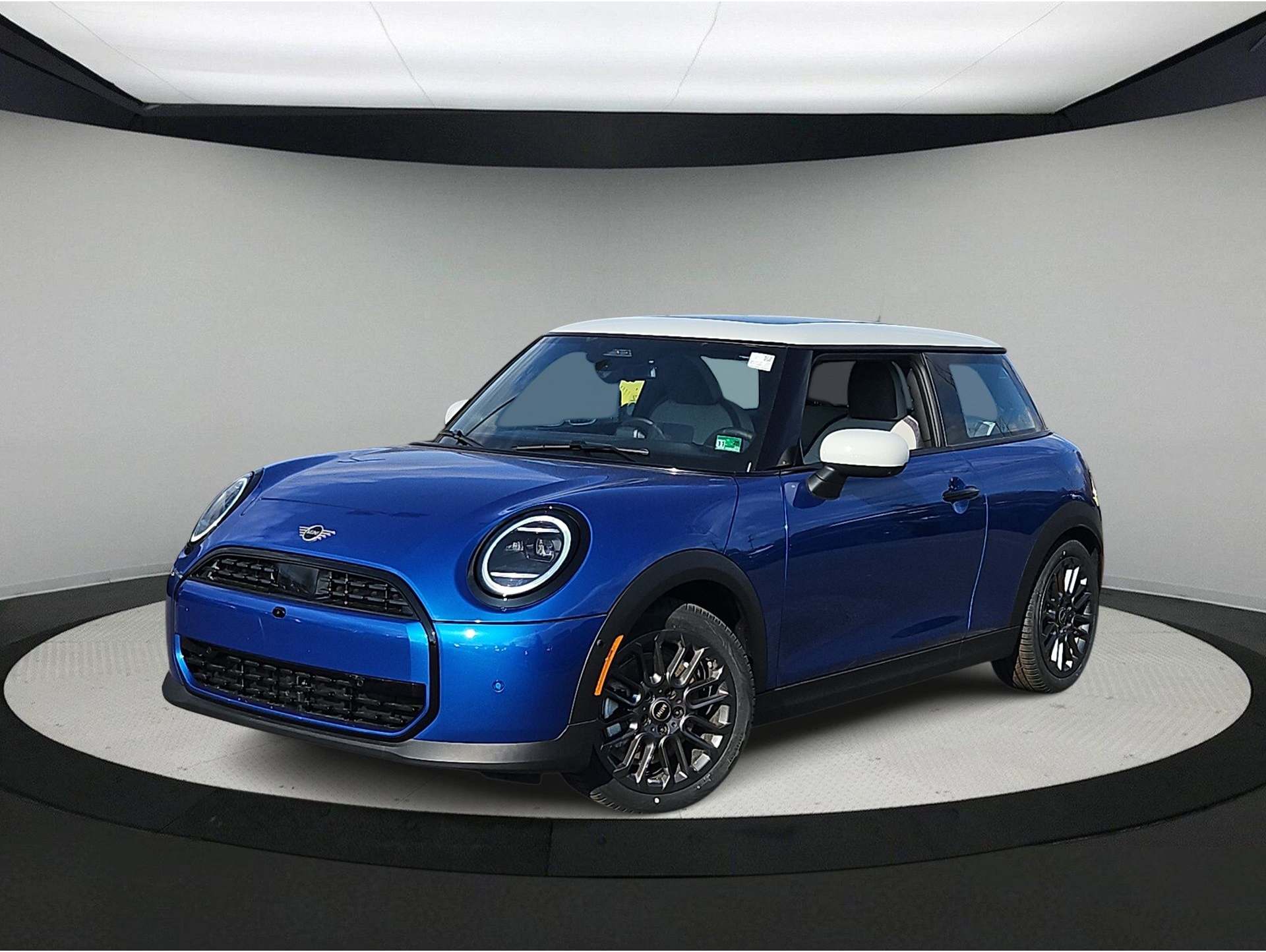 2026 MINI Hardtop 2 Door Base's photo