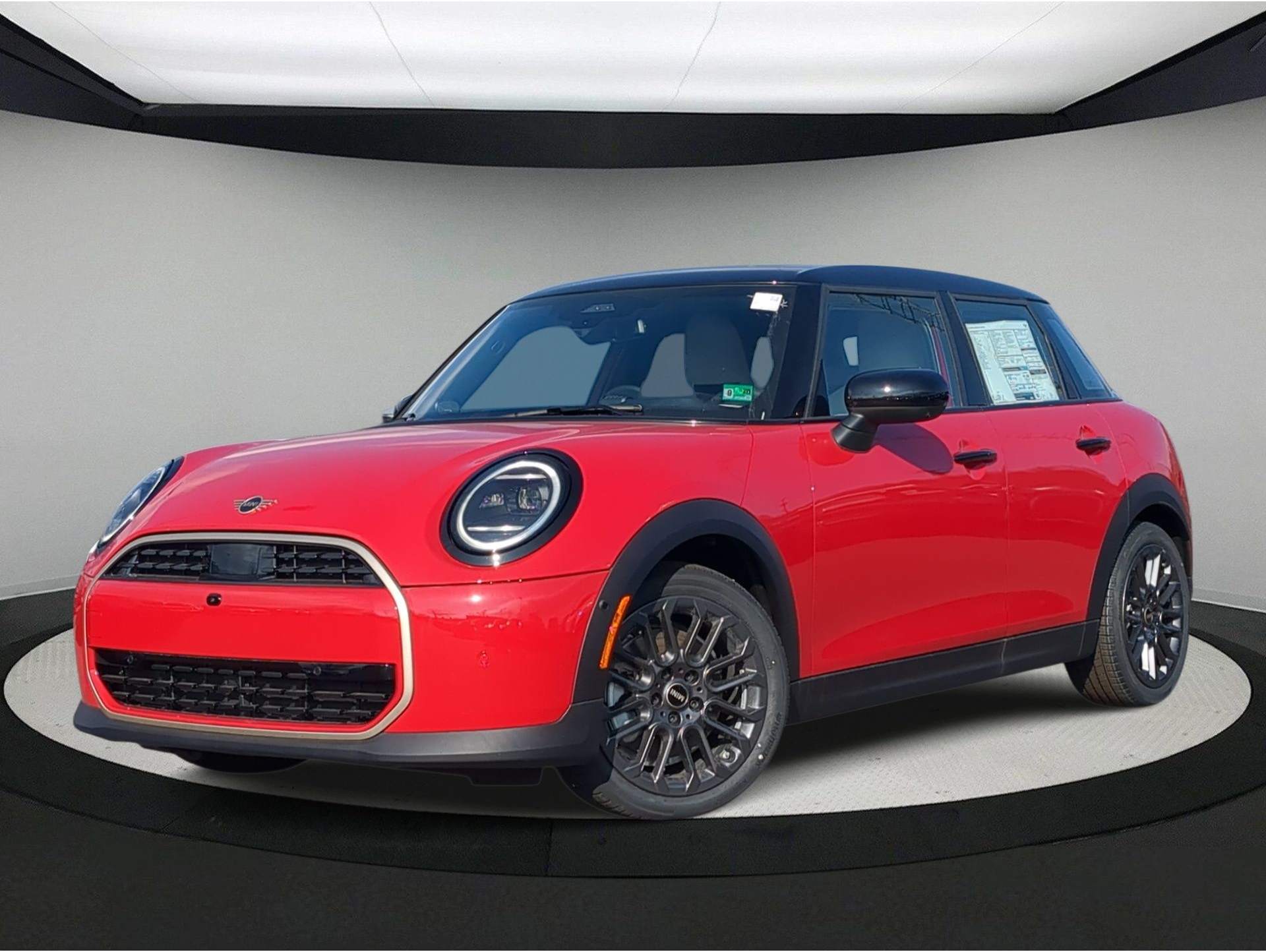 2026 MINI Hardtop 4 Door Base's photo