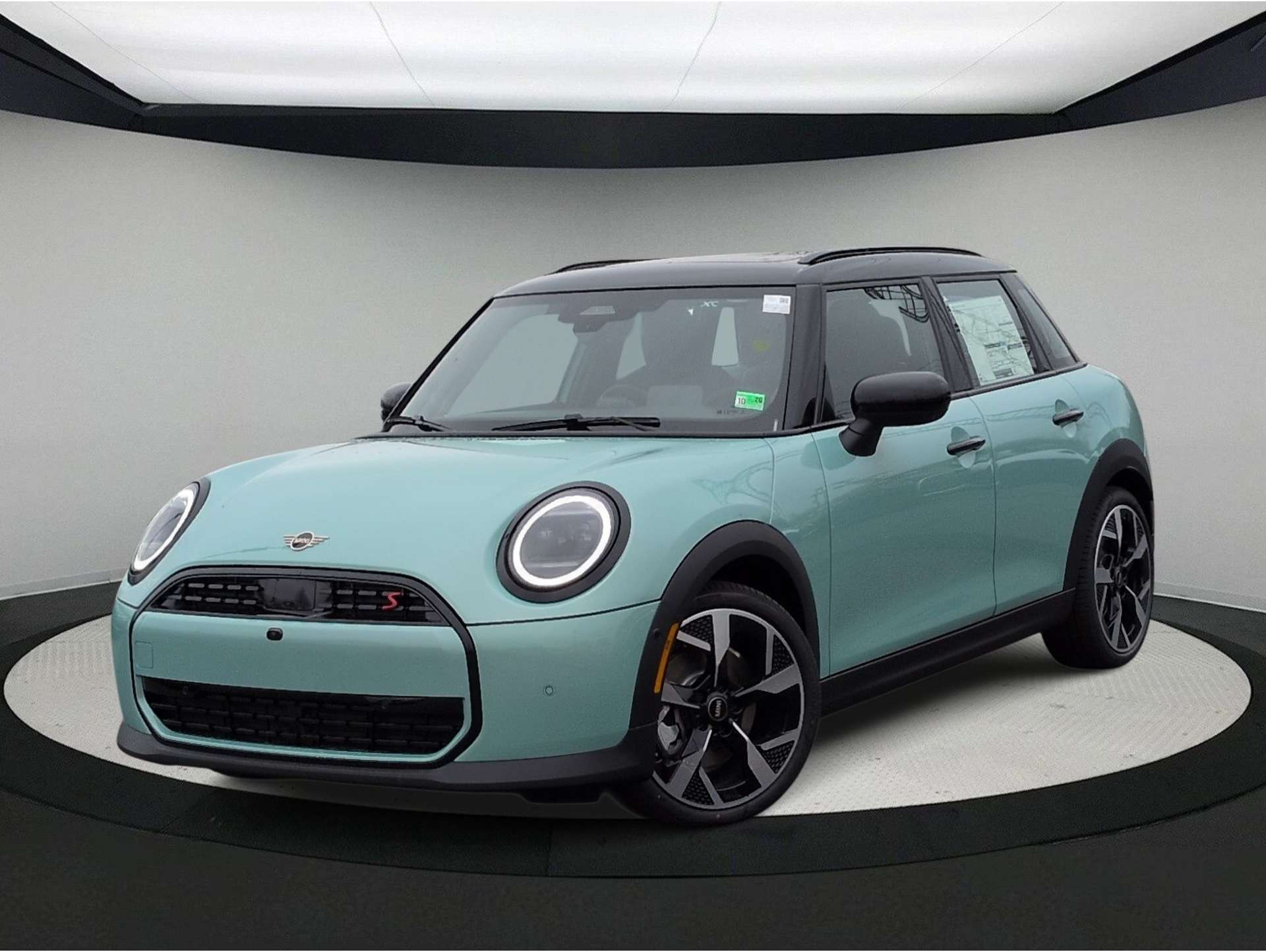 2026 MINI Hardtop 4 Door S's photo