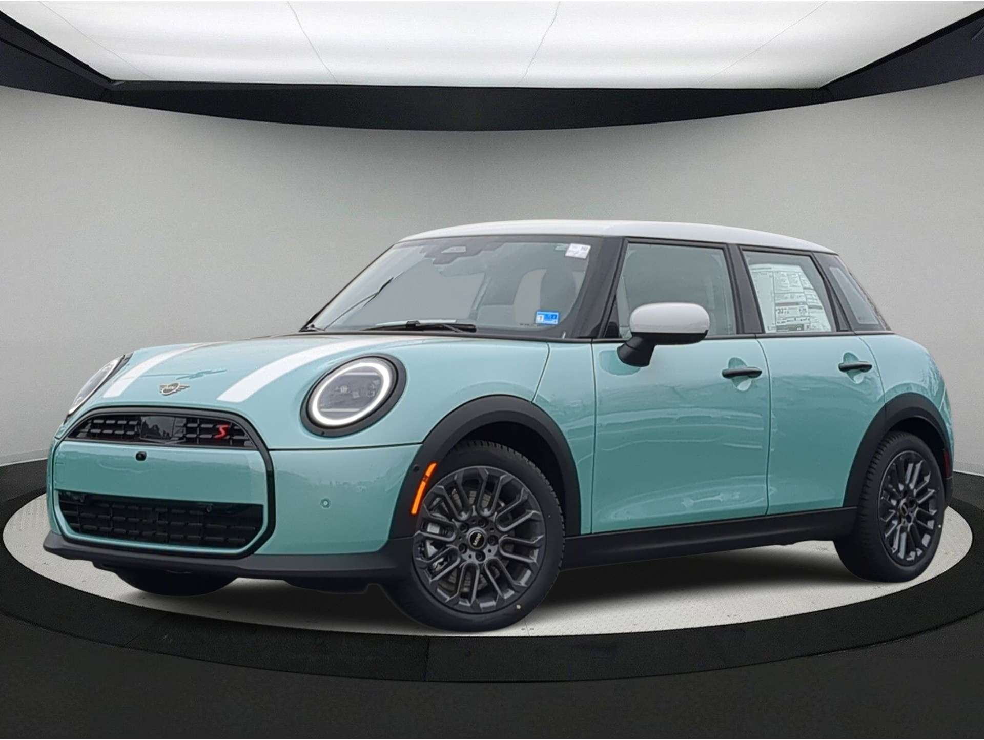 2026 MINI Hardtop 4 Door S's photo