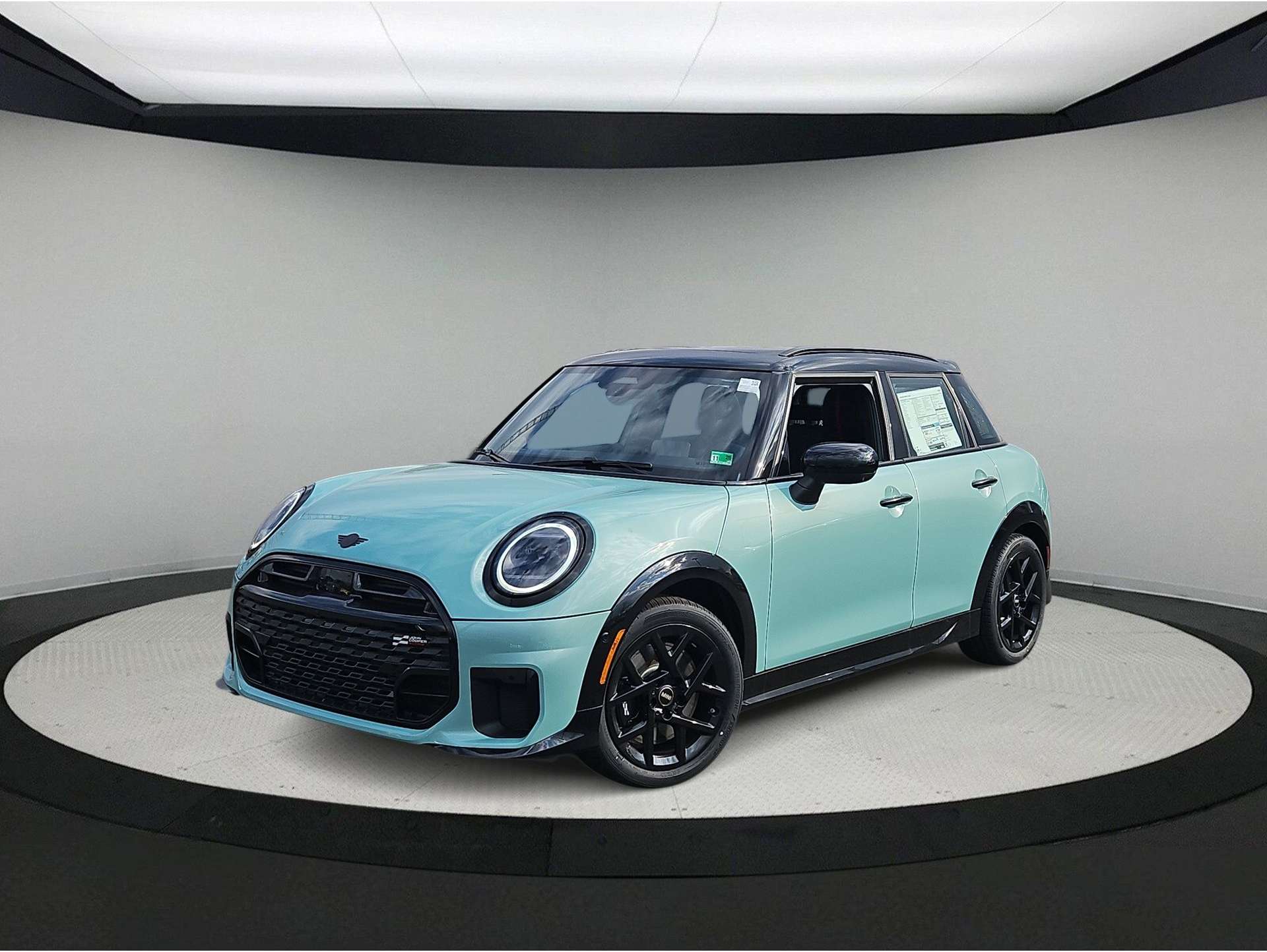 2026 MINI Hardtop 4 Door S's photo