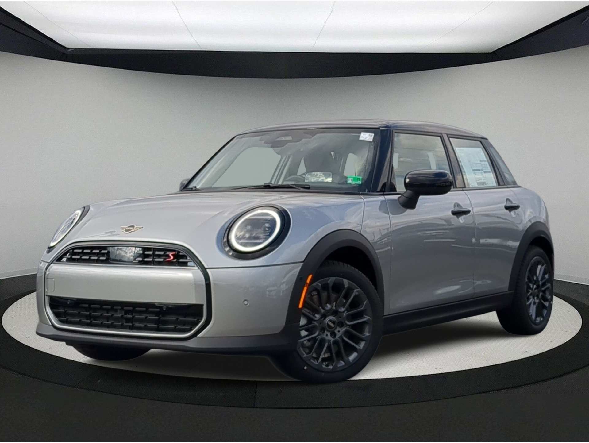 2026 MINI Hardtop 4 Door S's photo