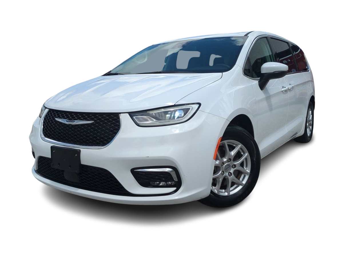 Thumbnail: 2023 Chrysler Pacifica - 1