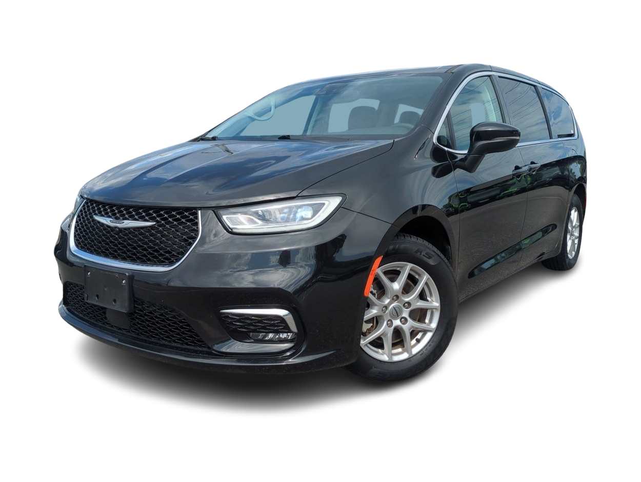 Thumbnail: 2023 Chrysler Pacifica - 1