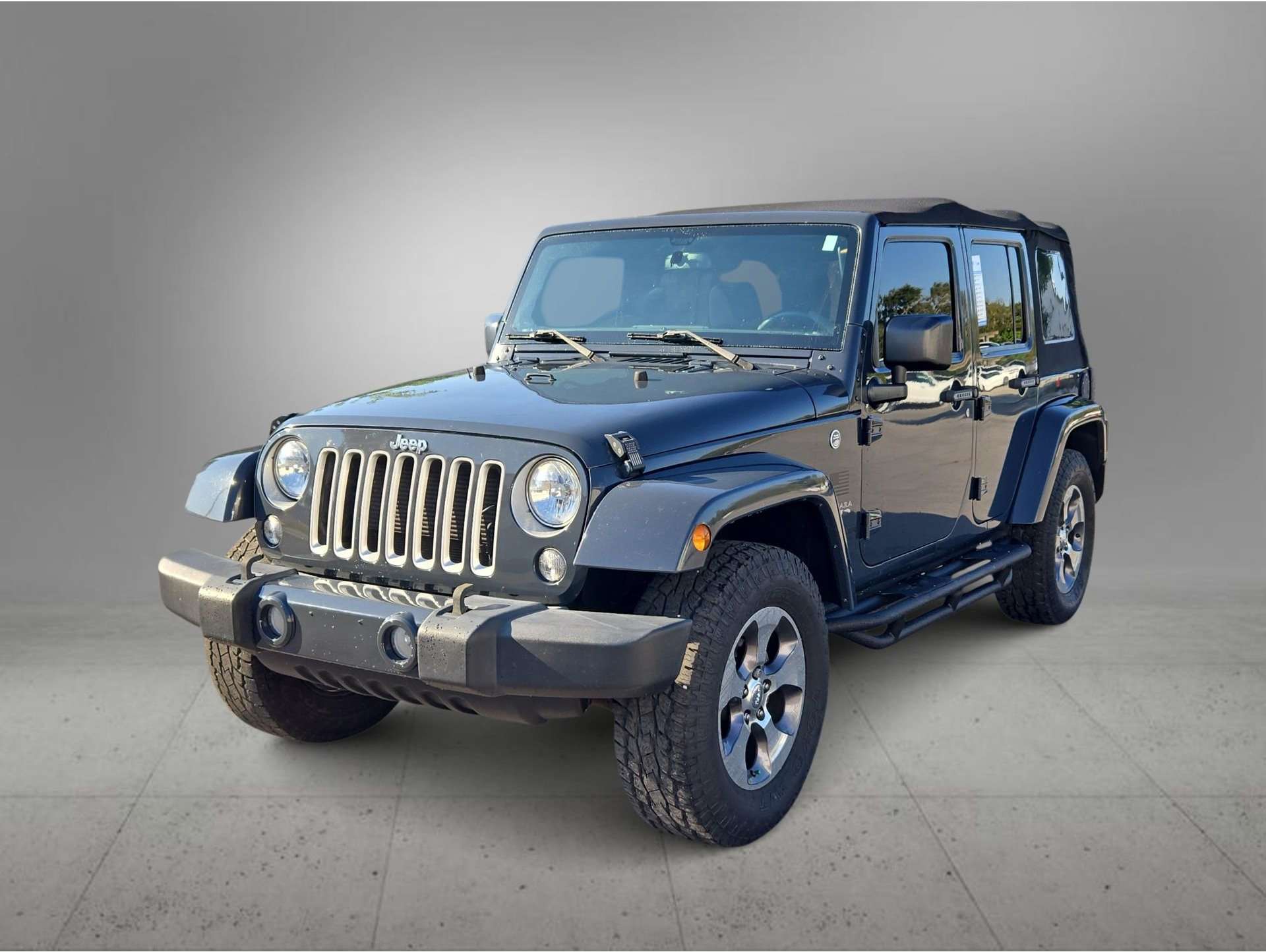 2016 Jeep Wrangler Unlimited Sahara's photo