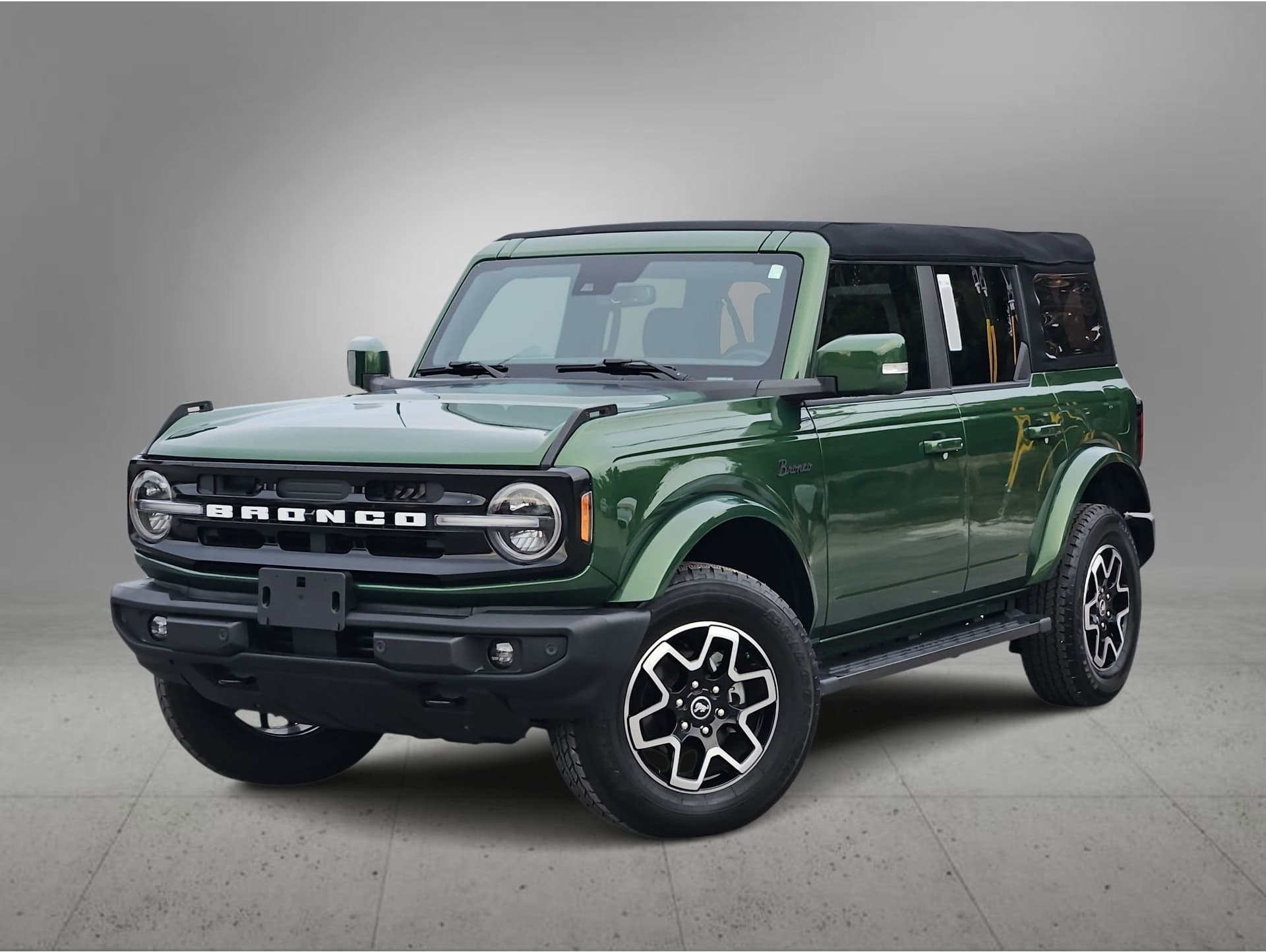 2024 Ford Bronco 4-Door Outer Banks's photo