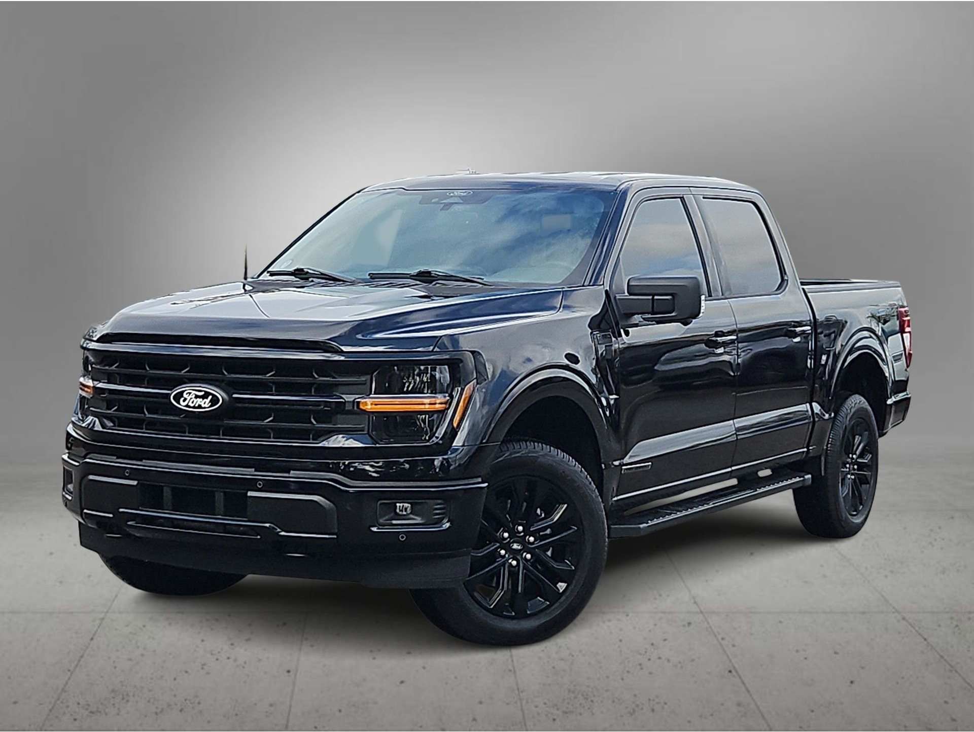 2025 Ford F-150 XLT's photo