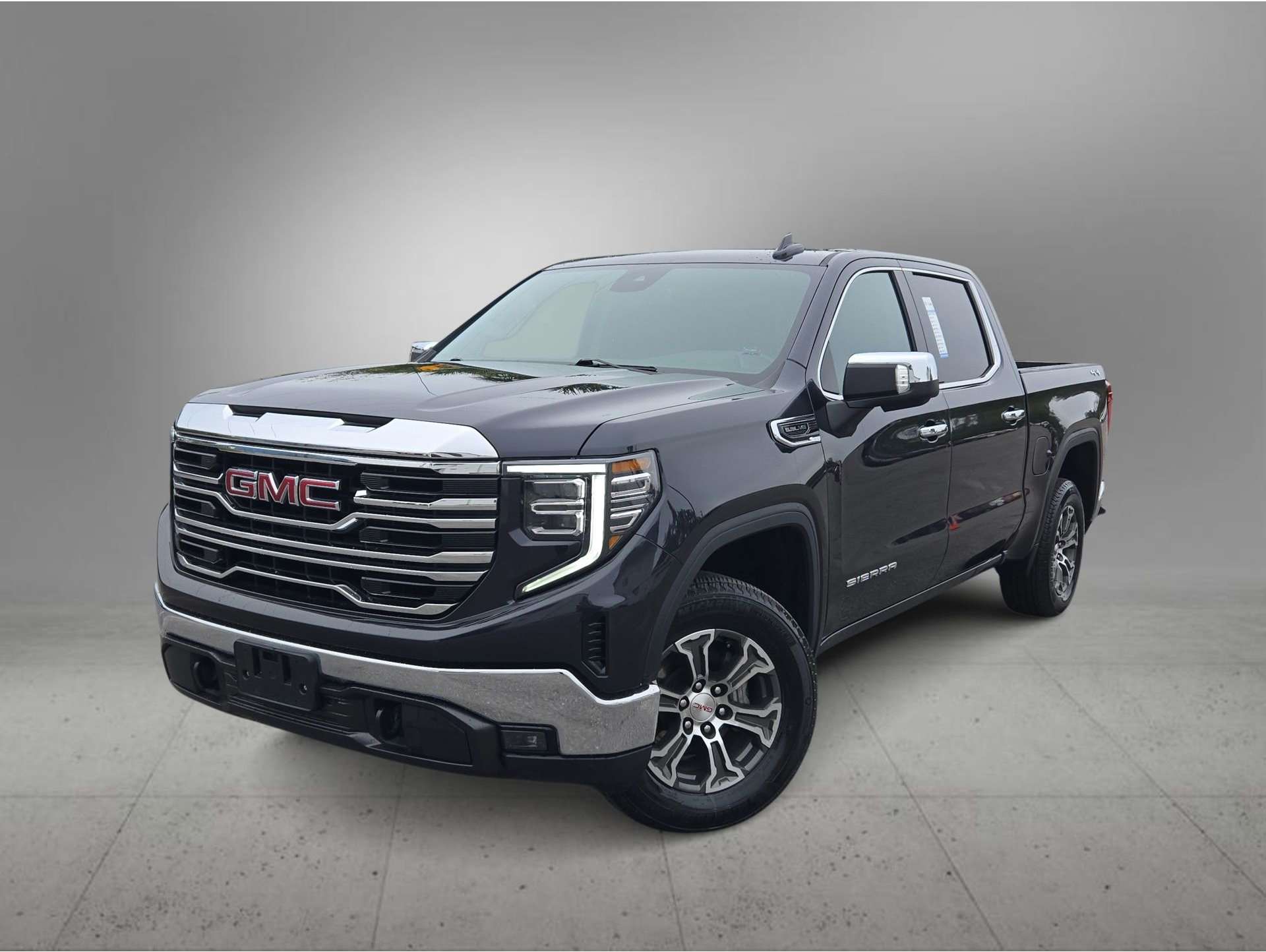 2025 GMC Sierra 1500 SLT's photo